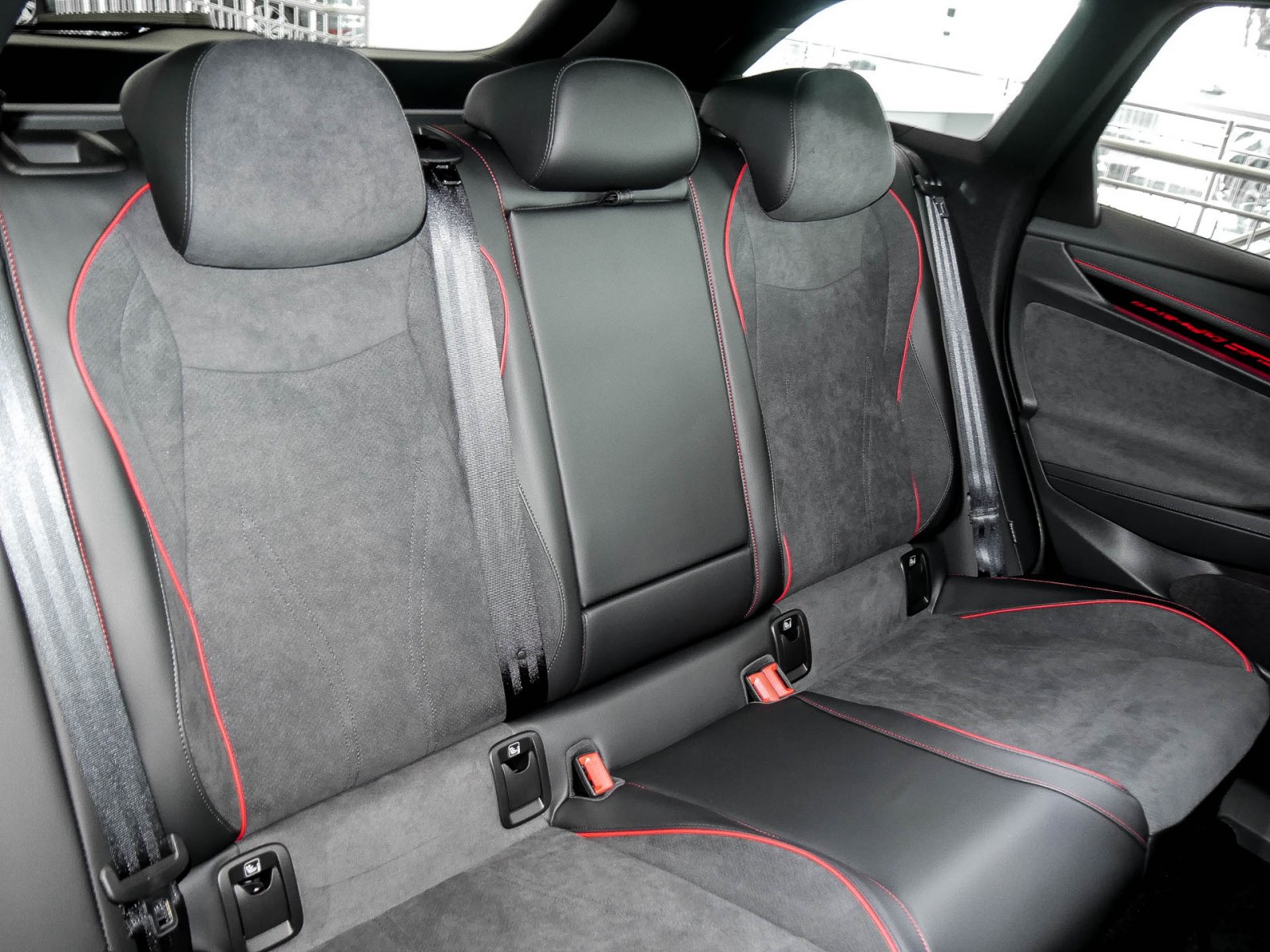 Volkswagen ID.7 GTX Tourer SMARTGLAS-PANO WÄRMEPUMPE LM20