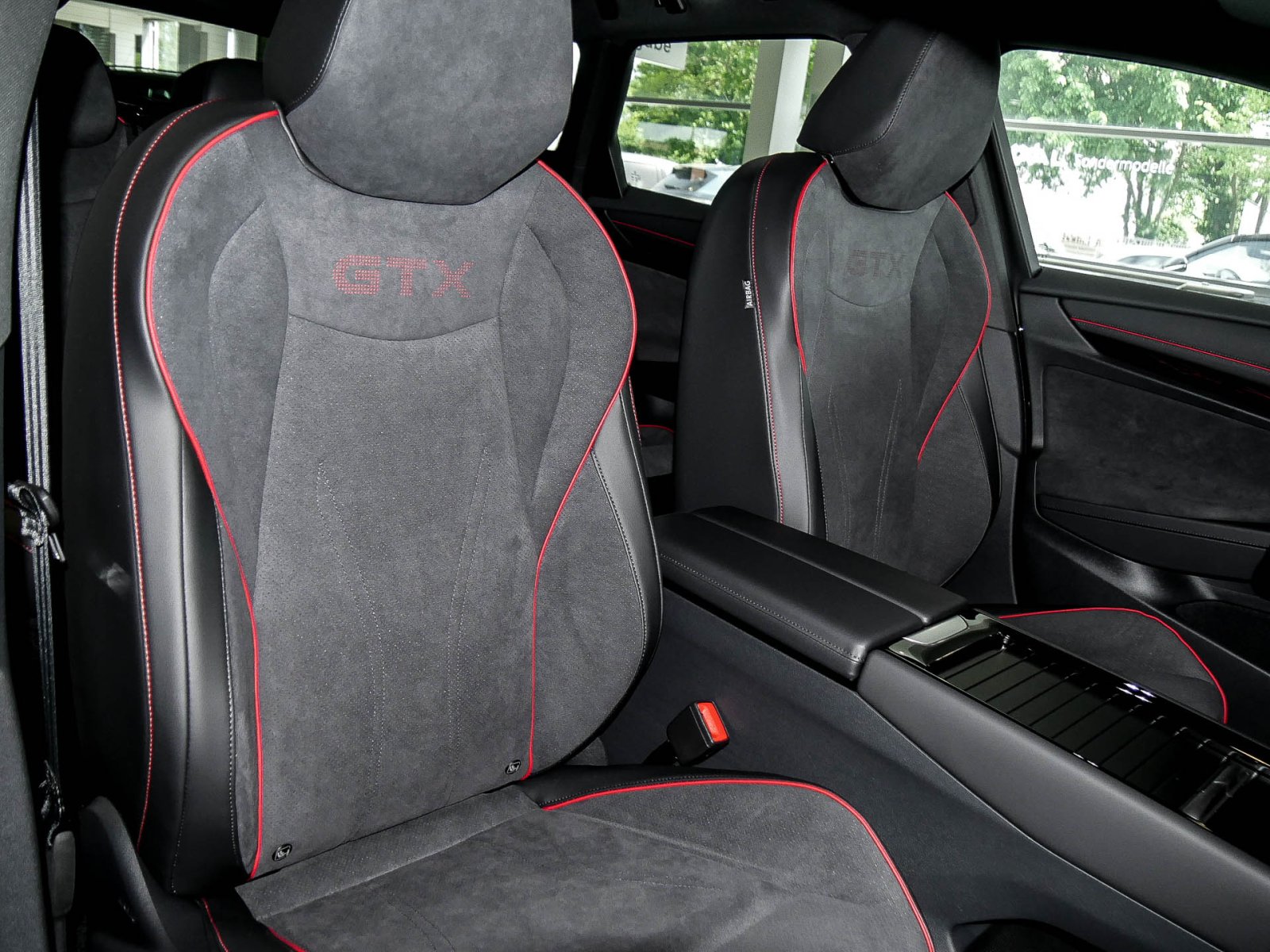 Volkswagen ID.7 GTX Tourer SMARTGLAS-PANO WÄRMEPUMPE LM20
