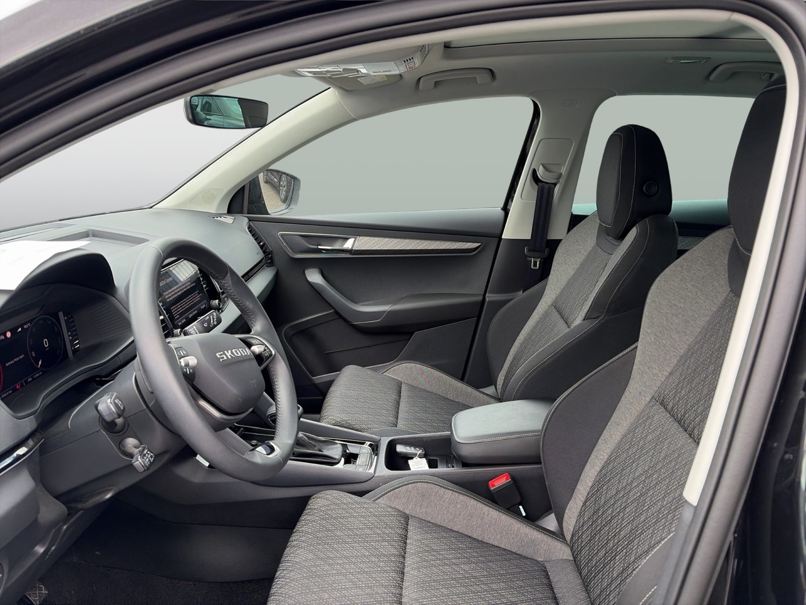 Skoda Karoq 1.5 TOUR PANO AHK 360°CAM ACC MATRIX NAVI