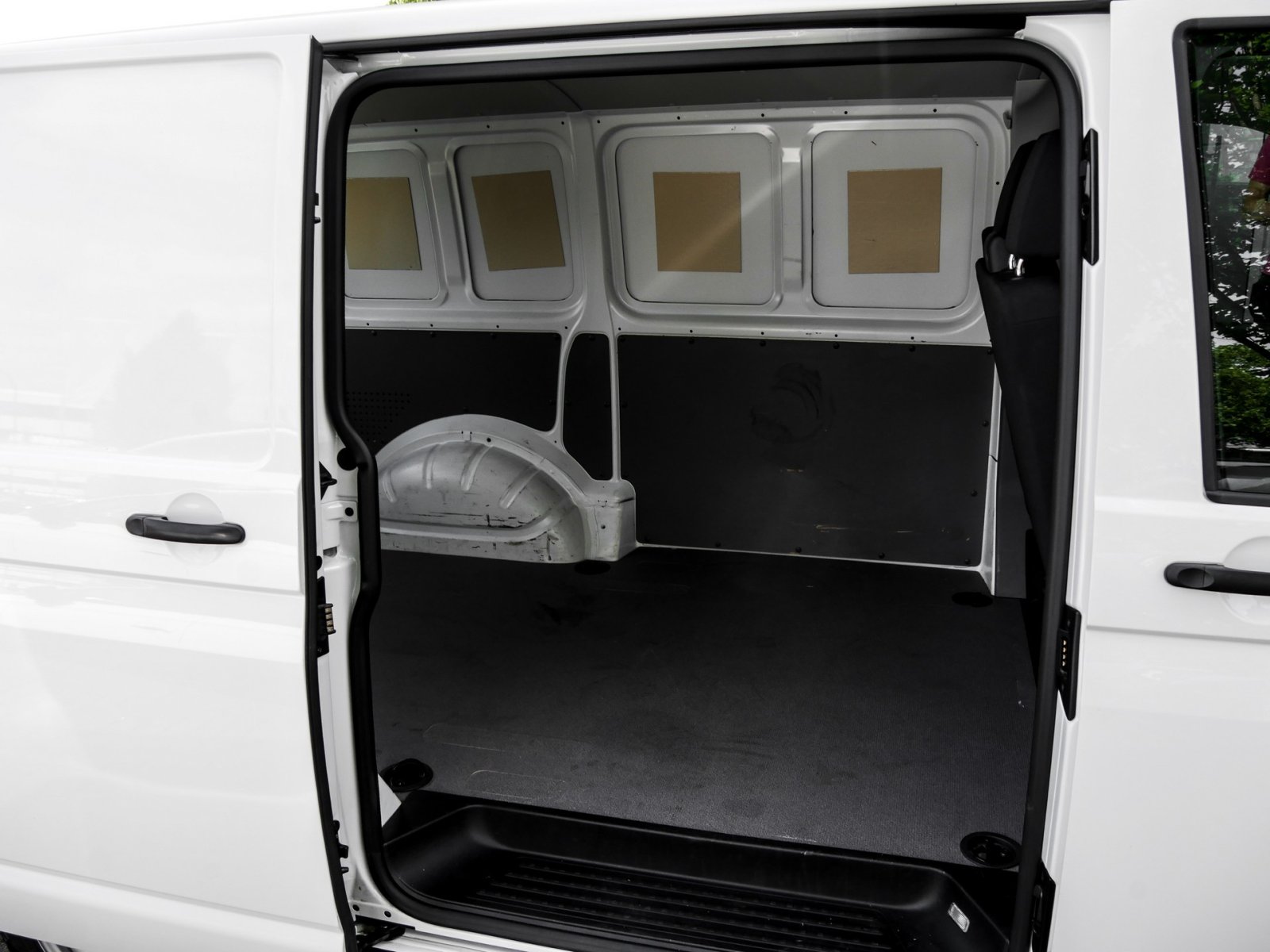 Volkswagen T6.1 Transporter 2.0 Kasten AHK CARPLAY KLIMA