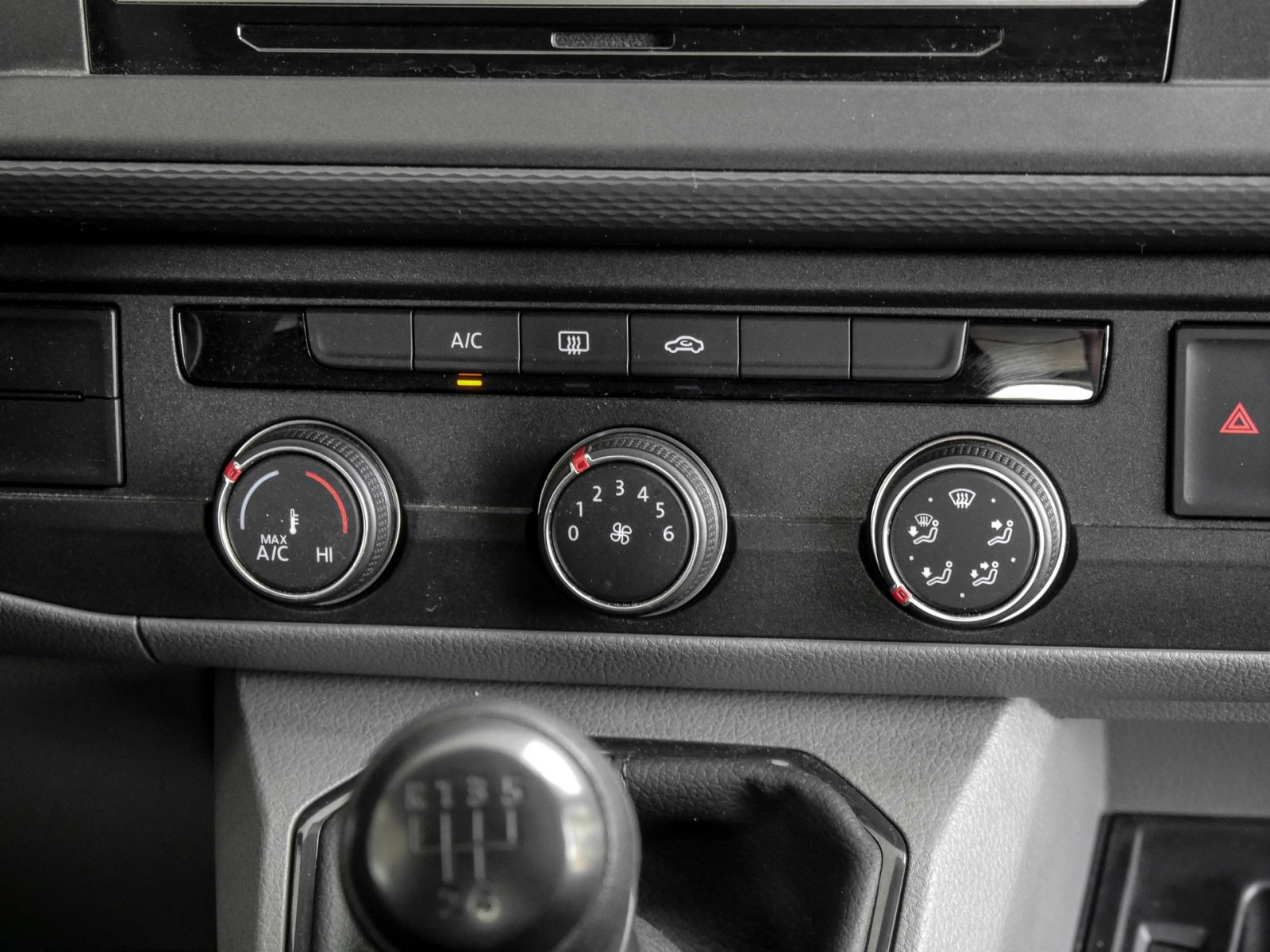 Volkswagen T6.1 Transporter 2.0 Kasten AHK CARPLAY KLIMA