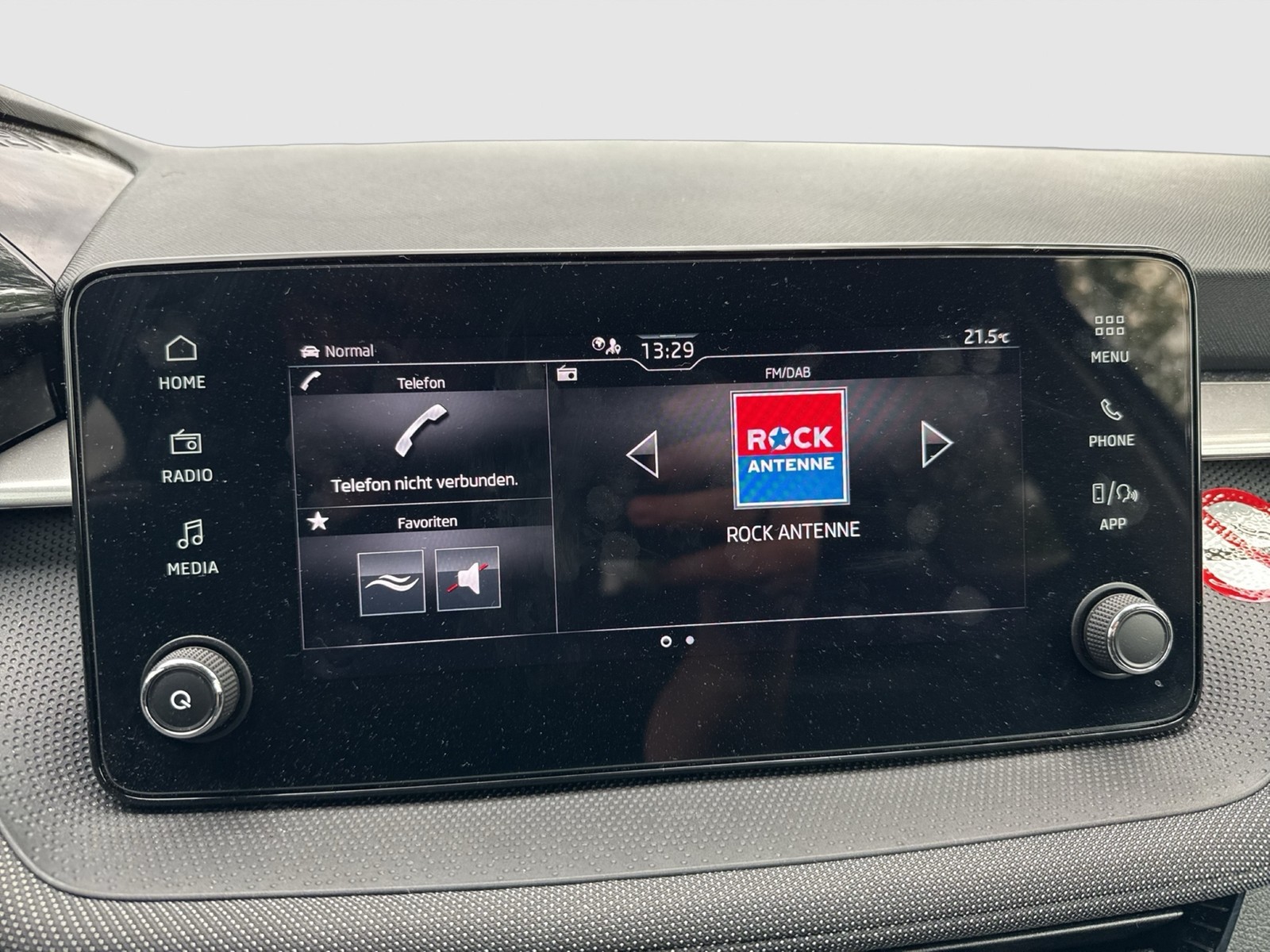 Skoda Fabia 1.0 TOUR CAM CARPLAY AHK-VORBEREITUNG ALU