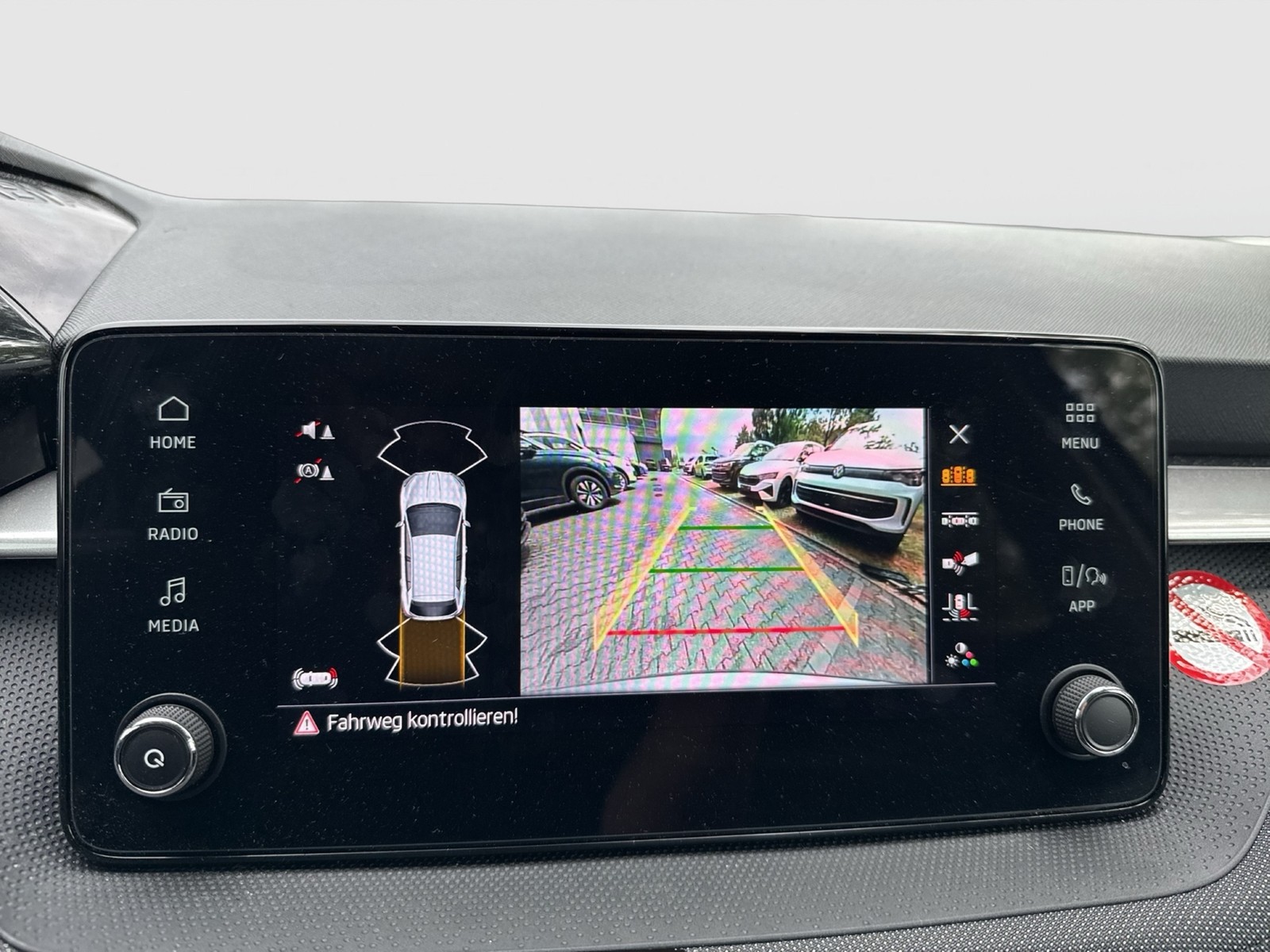 Skoda Fabia 1.0 TOUR CAM CARPLAY AHK-VORBEREITUNG ALU