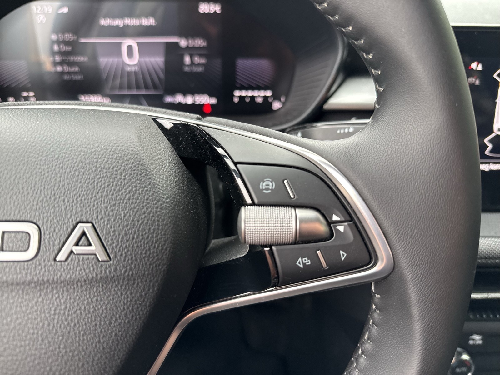 Skoda Fabia 1.0 SELECTION CAM CARPLAY SITZHEIZUNG LED