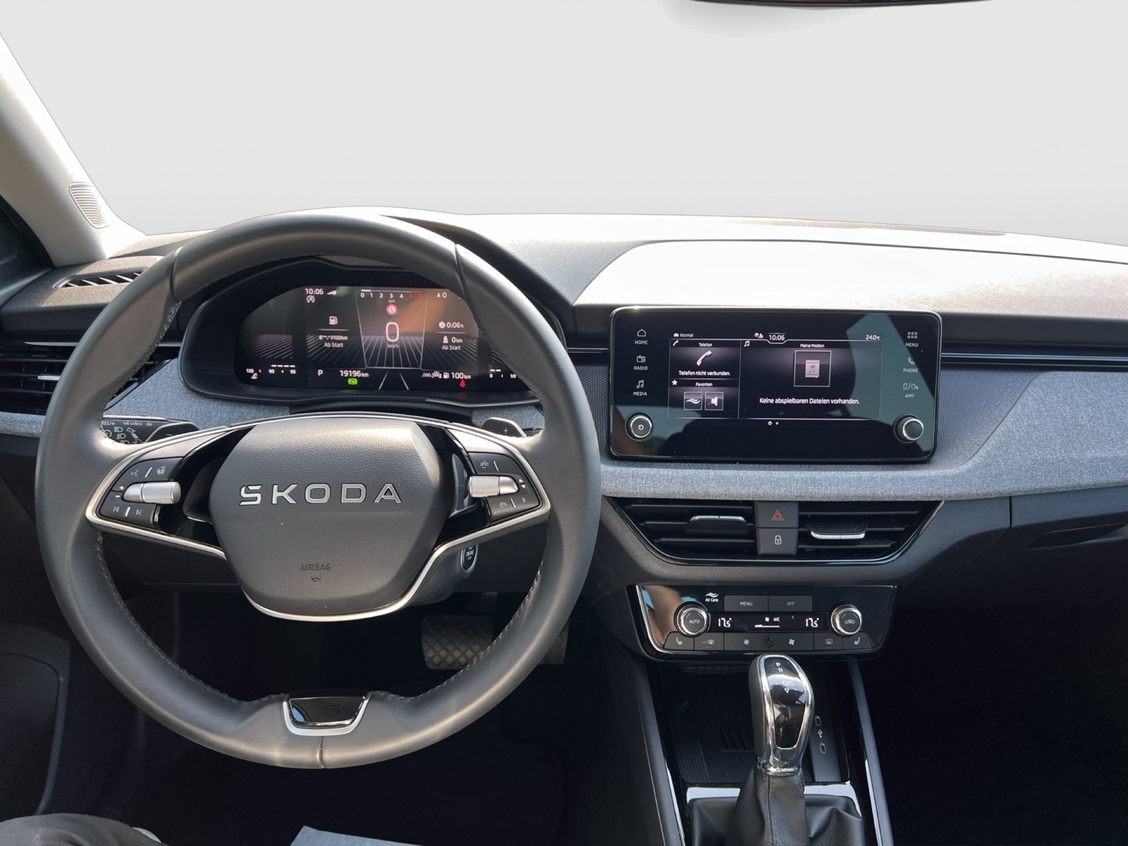 Skoda Scala 1.0 TOUR BLACKPACKAGE CAM CARPLAY MATRIX