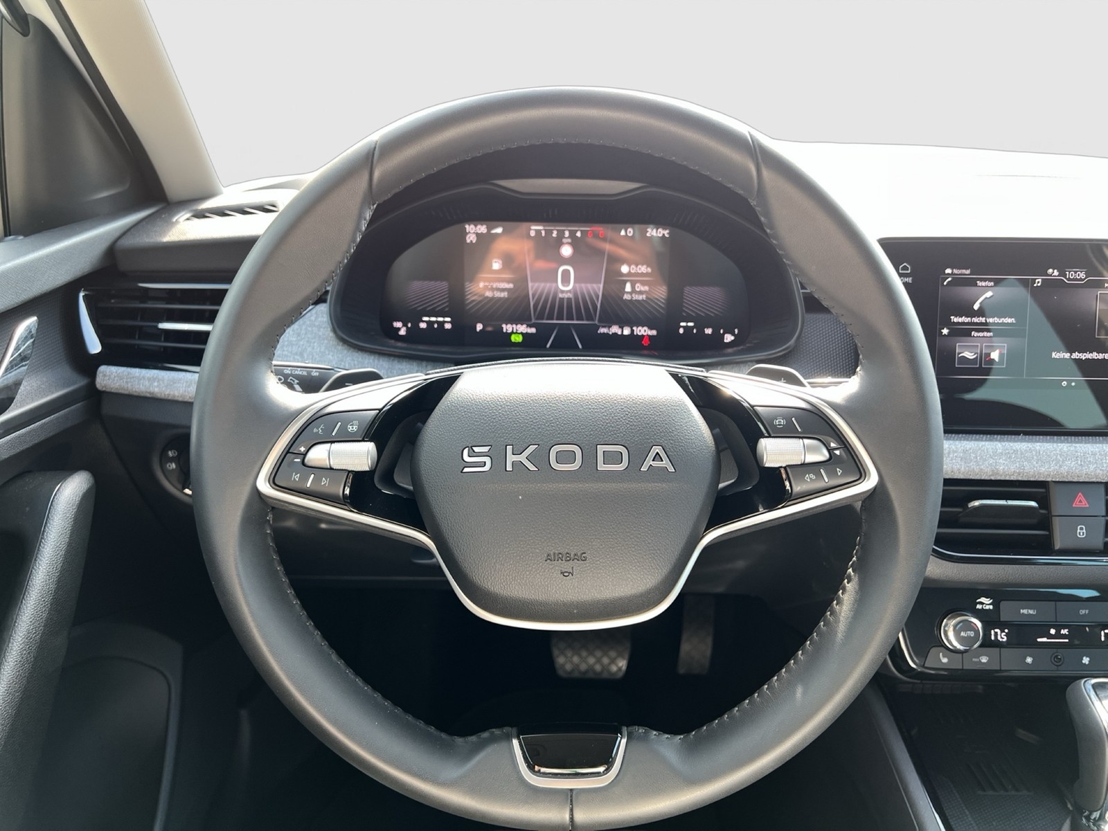 Skoda Scala 1.0 TOUR BLACKPACKAGE CAM CARPLAY MATRIX