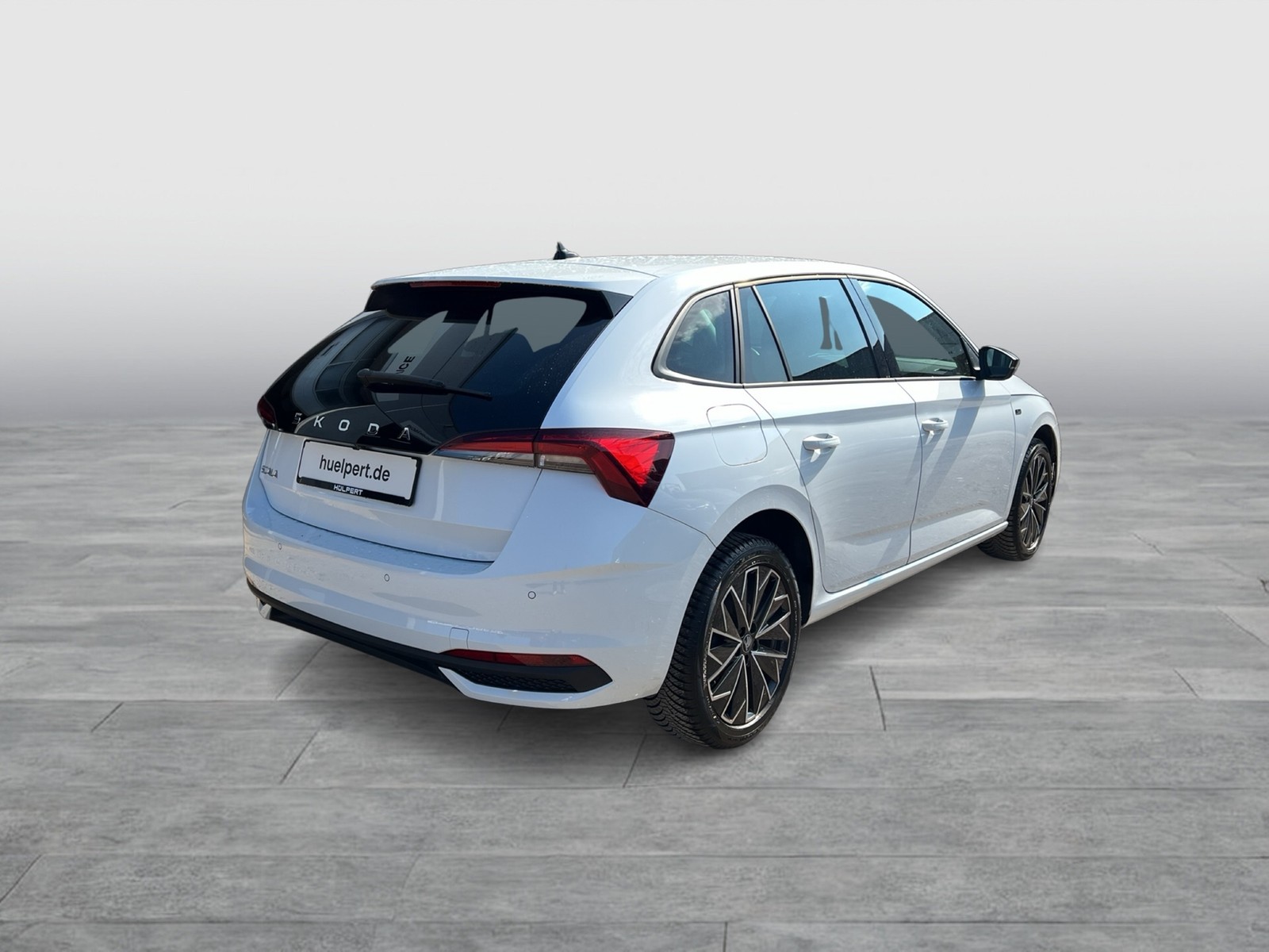 Skoda Scala 1.0 TOUR BLACKPACKAGE CAM CARPLAY MATRIX