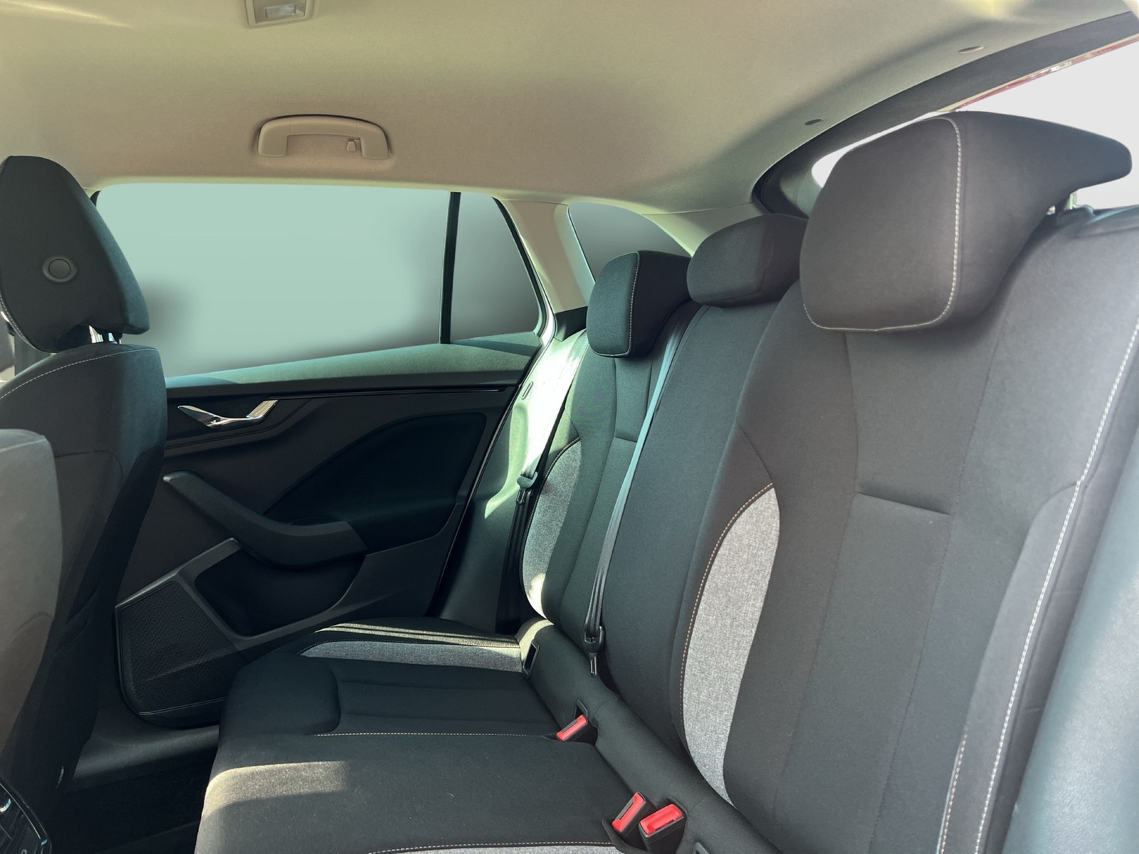 Skoda Scala 1.0 TOUR BLACKPACKAGE CAM CARPLAY MATRIX