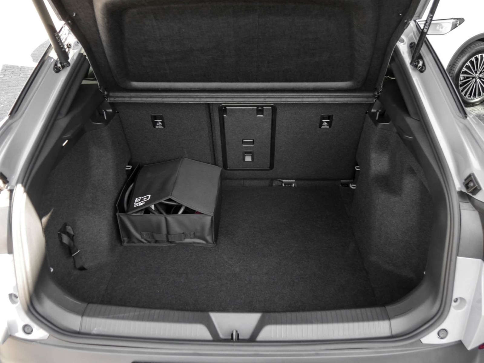 Volkswagen ID.5 GTX 4X4 AHK CAM ACC LM20 NAVI CARPLAY