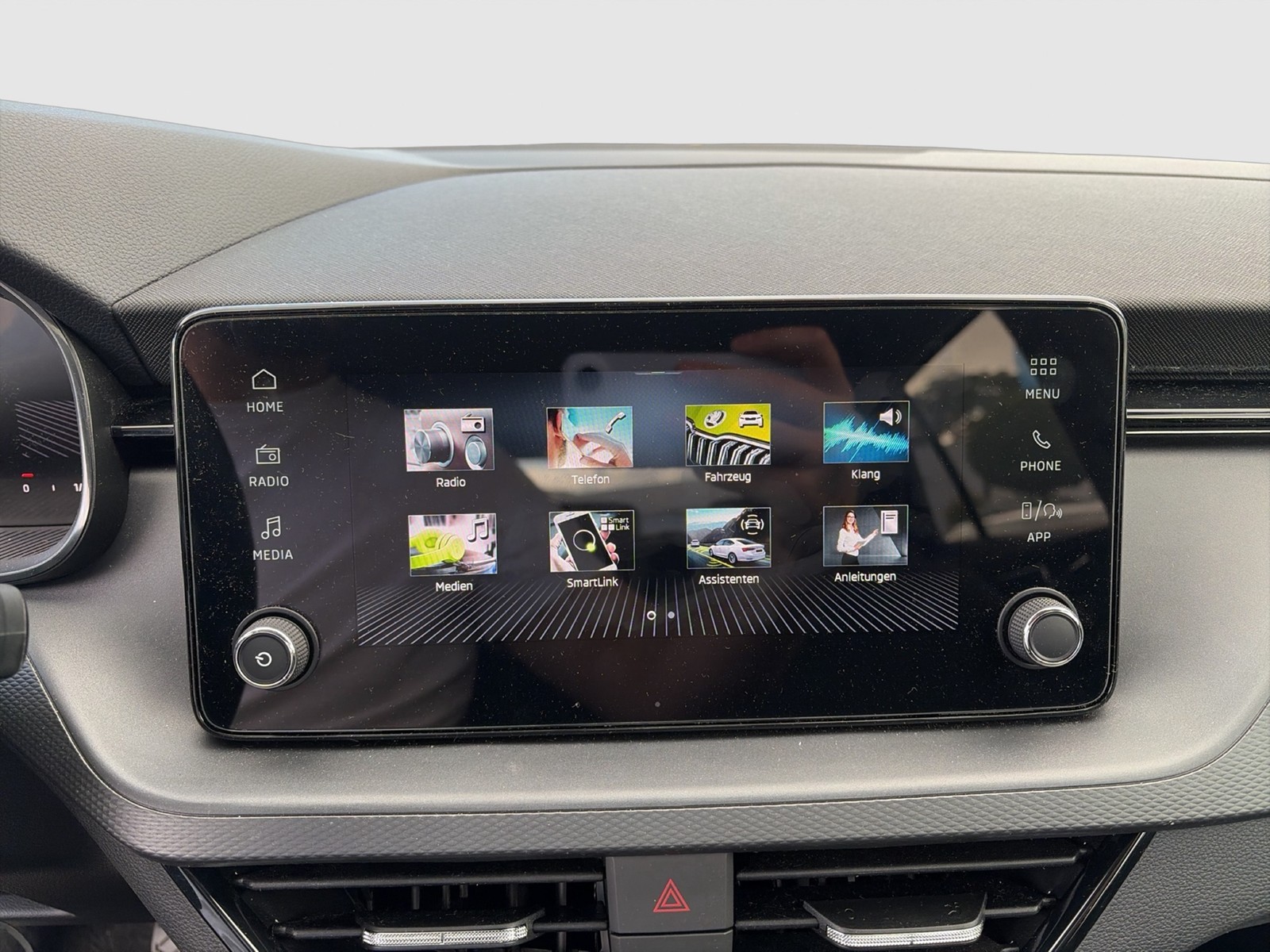 Skoda Scala 1.0 CARPLAY AHK-VORBEREITUNG SITZHEIZUNG