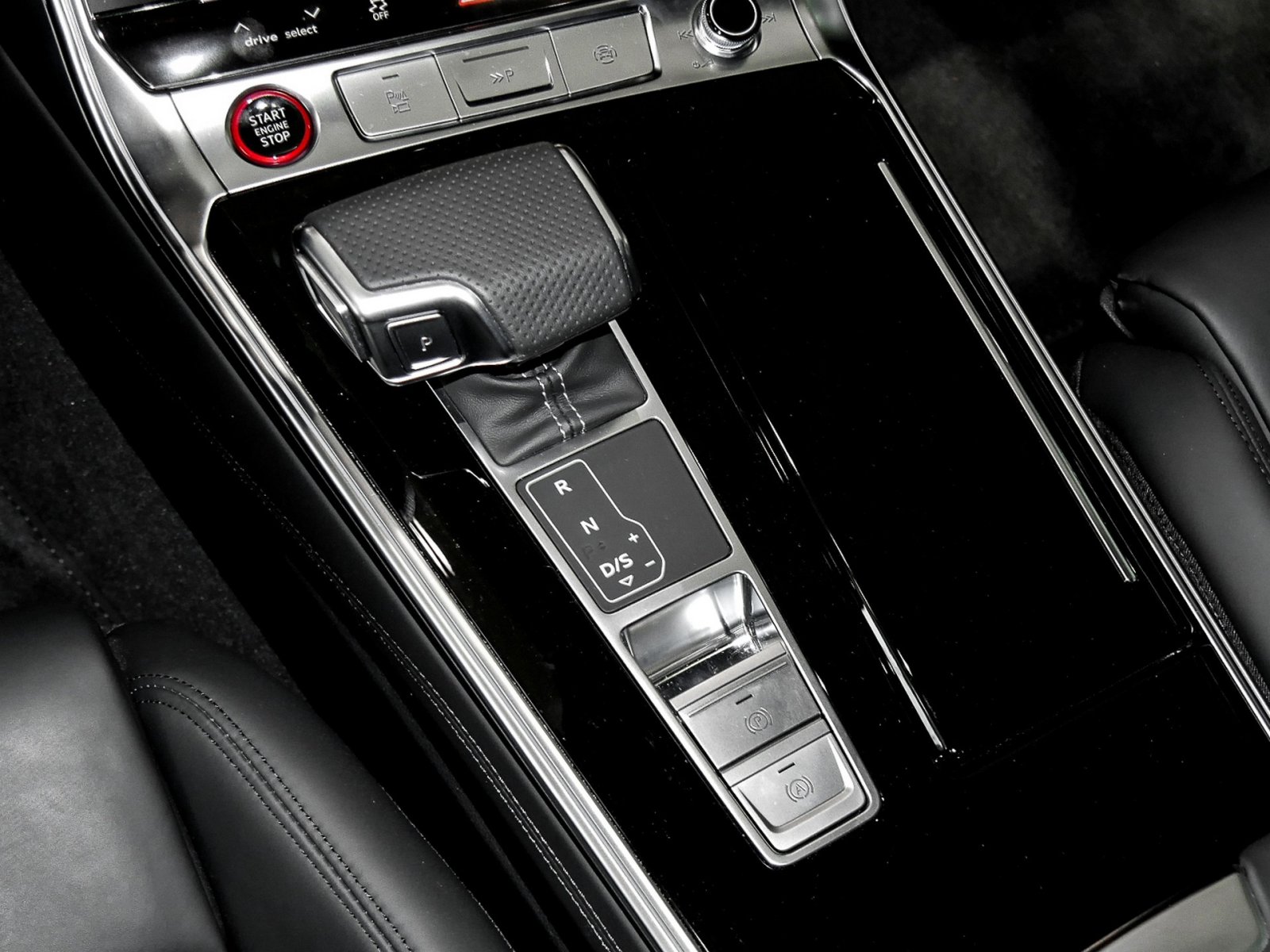 Audi RS7 Sportback quattro KERAMIKBREMSE PANO LM22