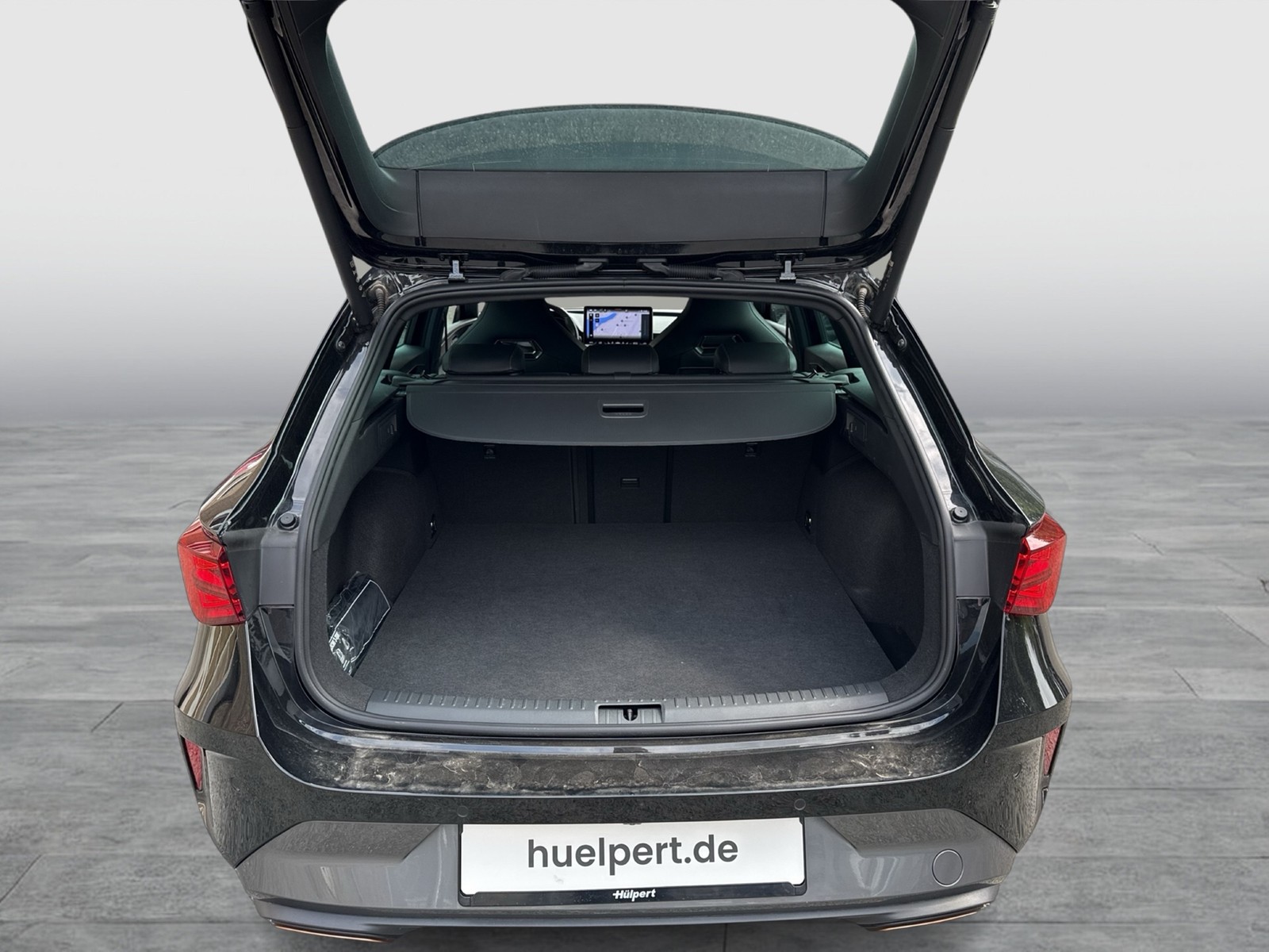 Cupra Leon ST 1.5 HYBRID AHK CAM ACC LM18 EKLAPPE NAVI