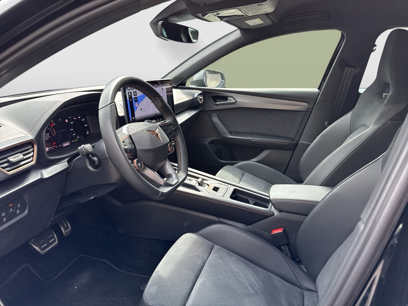 Cupra Leon ST 1.5 HYBRID AHK CAM ACC LM18 EKLAPPE NAVI