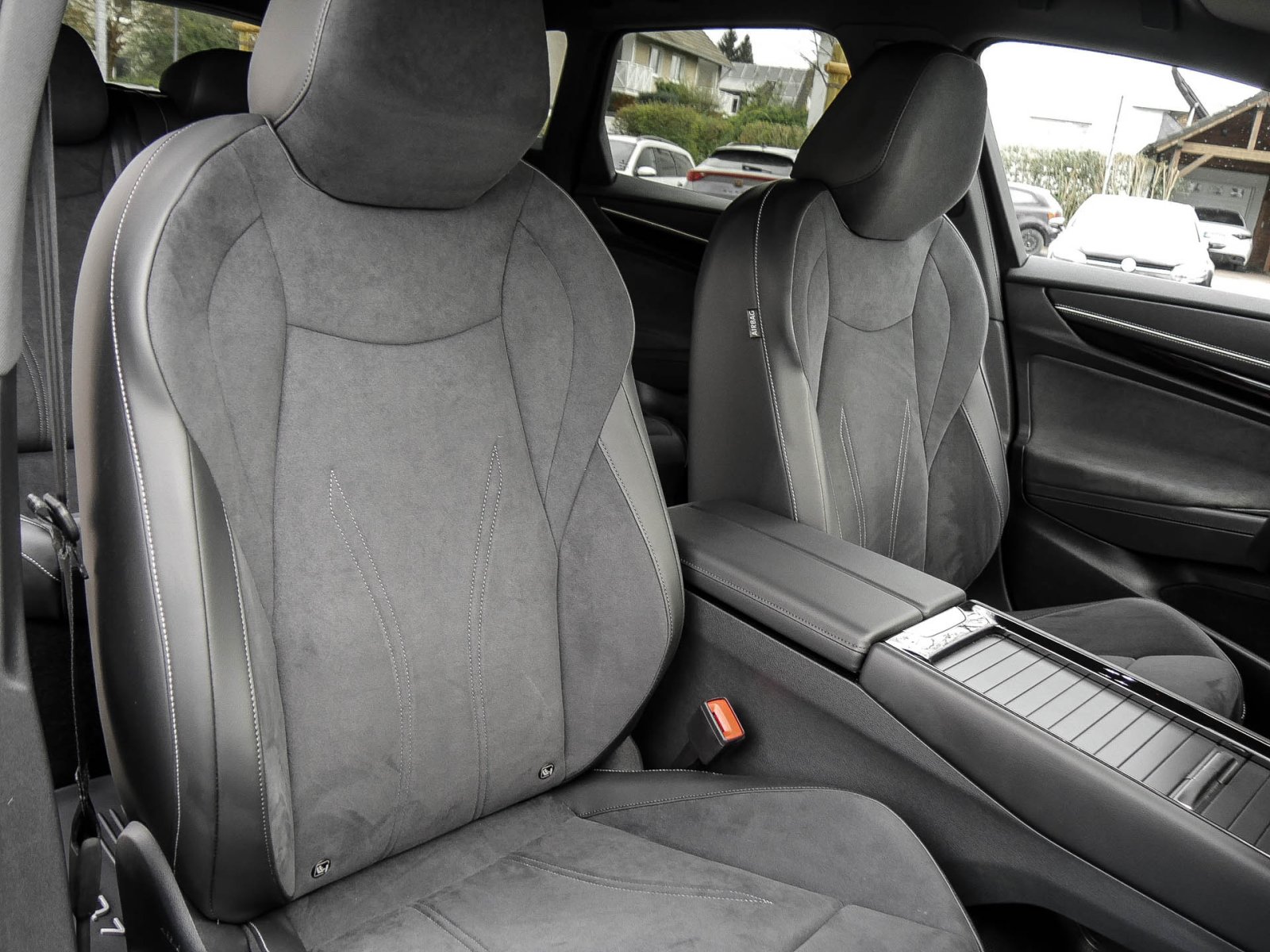 Volkswagen ID.7 Tourer PRO WÄRMEPUMPE 360°CAM ACC LM19 NAVI
