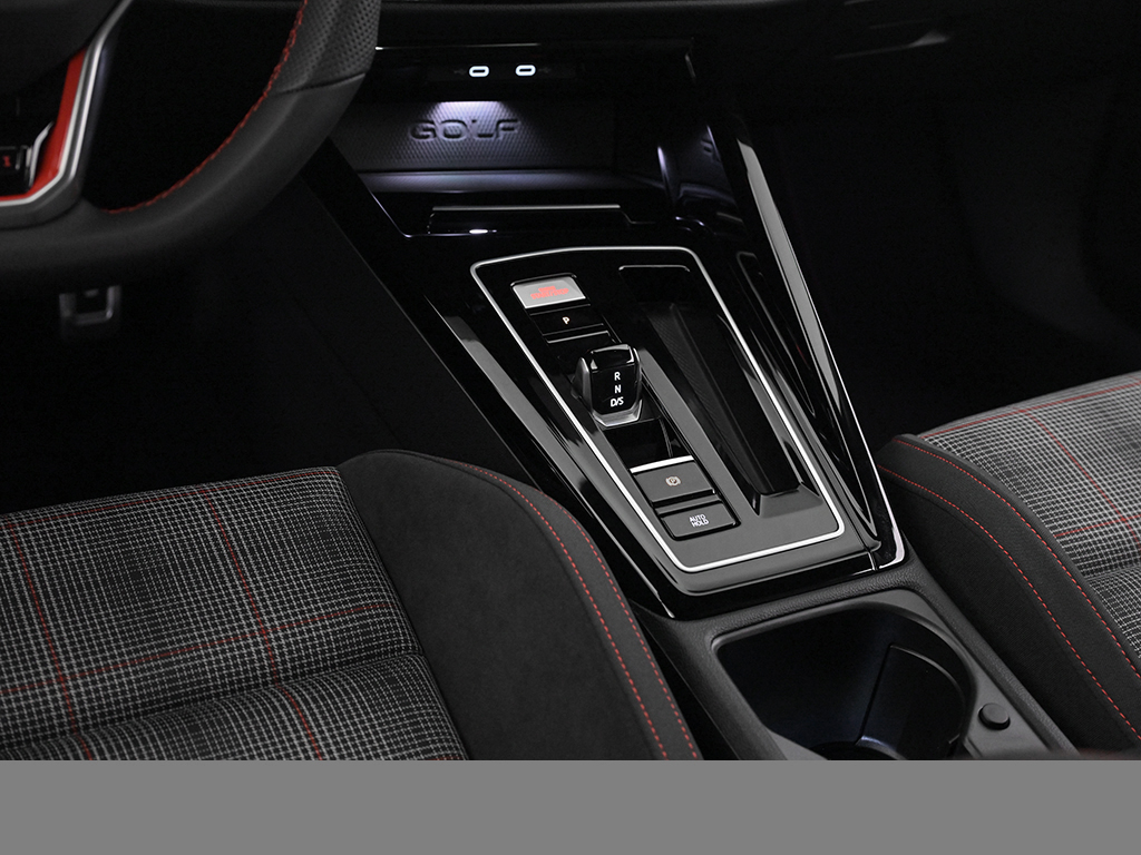 Volkswagen Golf GTI BLACKSTYLE HARMANKARDON MATRIXLED