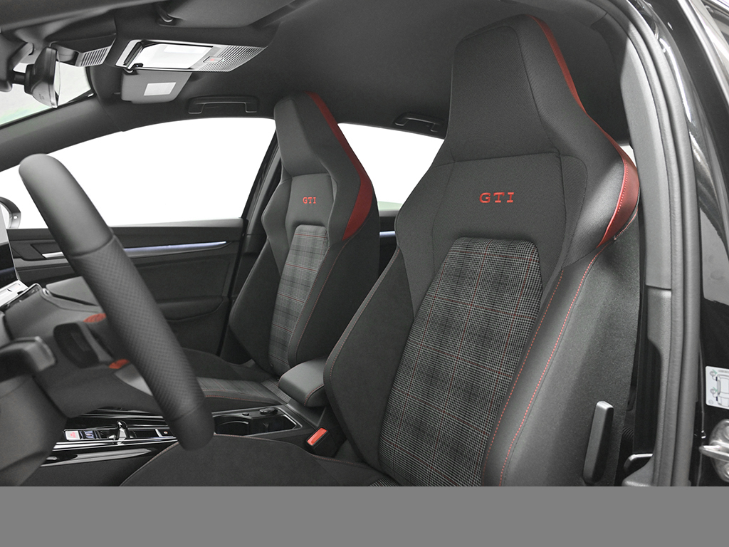 Volkswagen Golf GTI BLACKSTYLE HARMANKARDON MATRIXLED