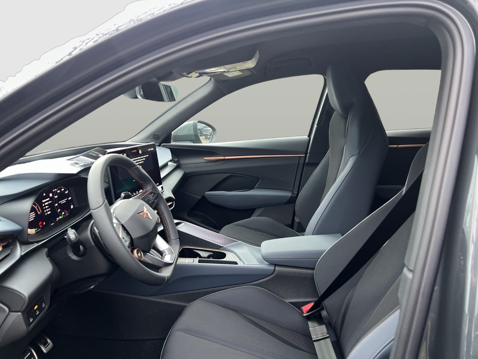 Cupra Terramar 1.5 eTSI CAM ACC LM19 E-KLAPPE CARPLAY