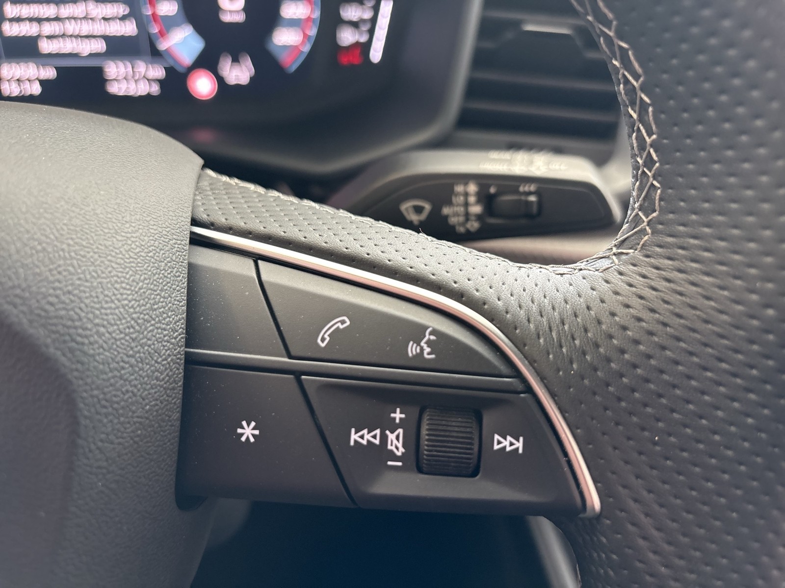 Audi A1 Sportback 30 S LINE ACC NAVI+ LM17 LED SITZHZ