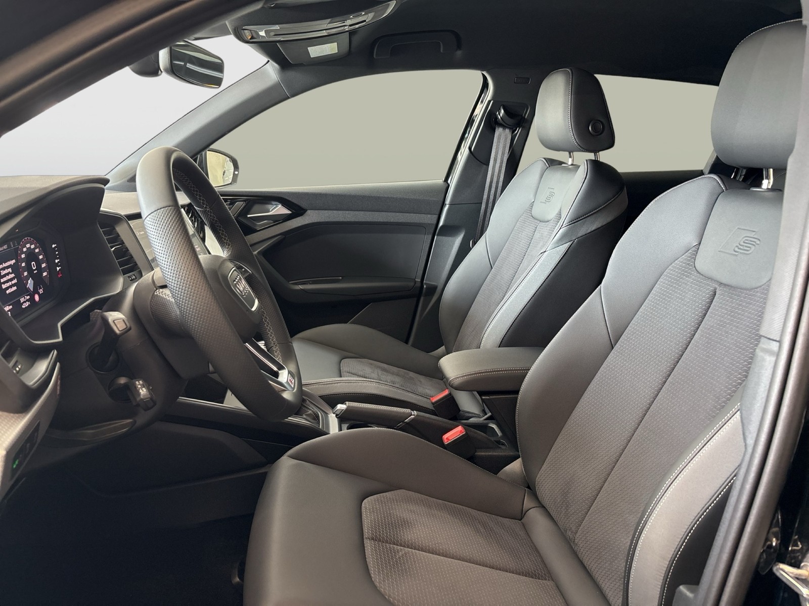 Audi A1 Sportback 30 S LINE ACC NAVI+ LM17 LED SITZHZ