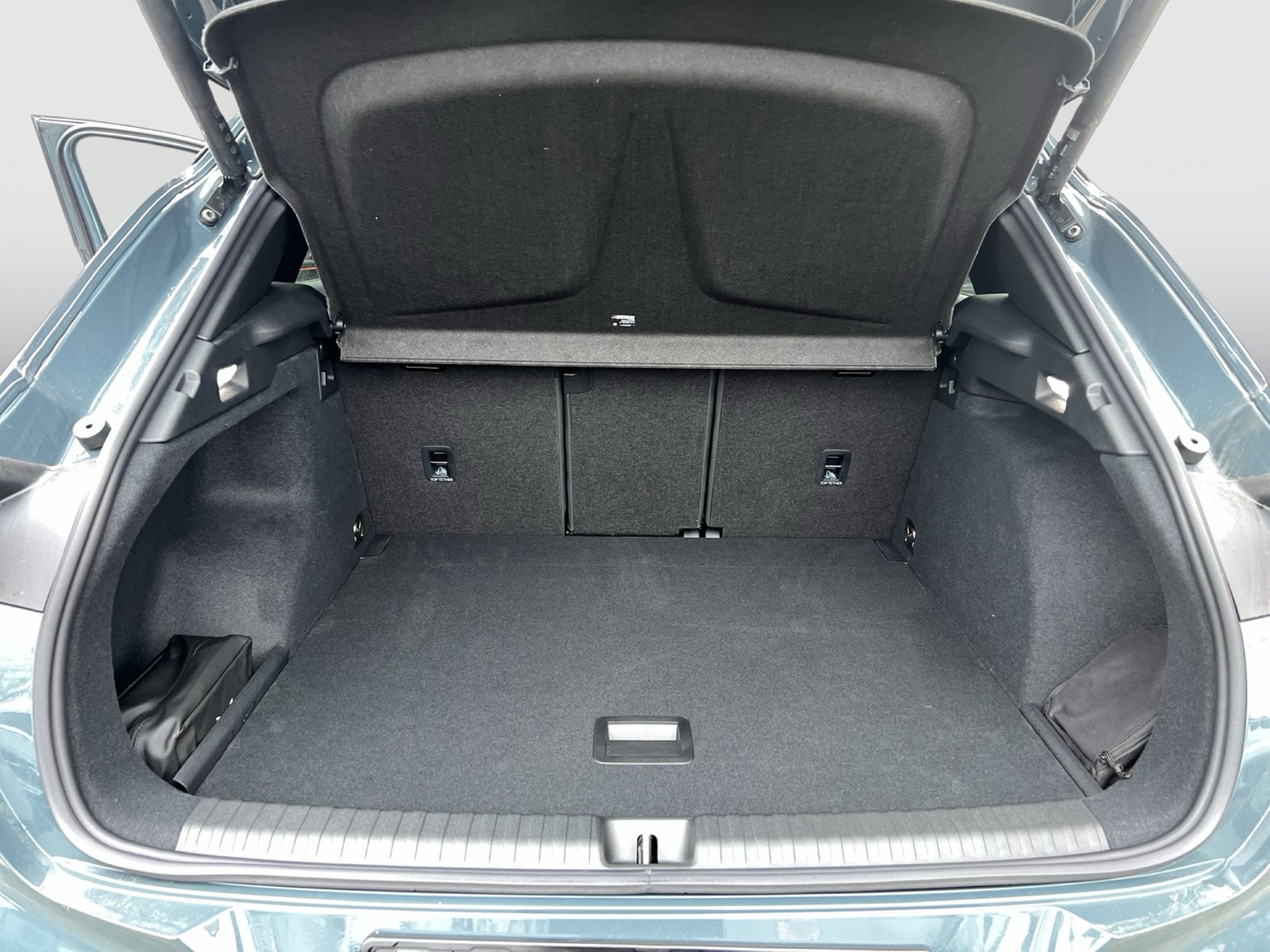 Cupra Terramar 1.5 eTSI CAM ACC LM19 E-KLAPPE CARPLAY