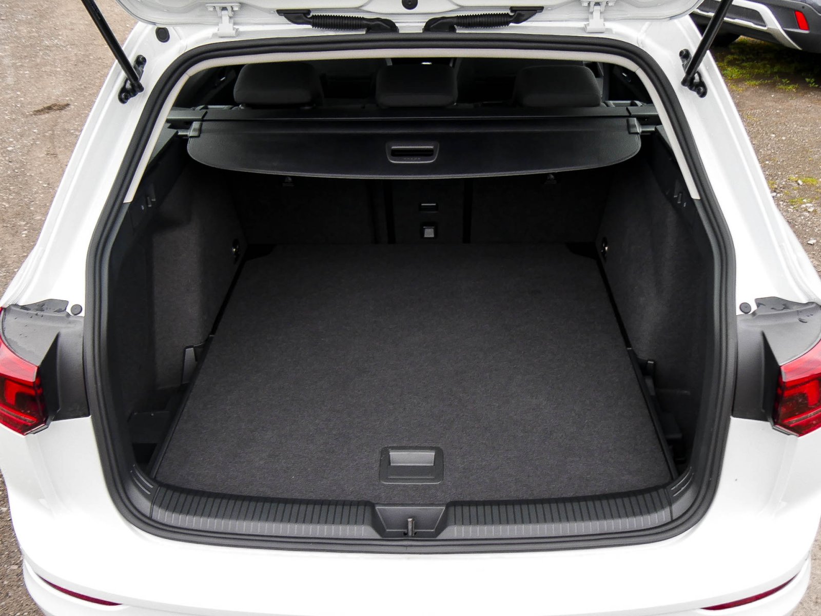 Volkswagen Golf Variant VIII 1.5 LIFE 360°CAM ACC SITZHEIZ.