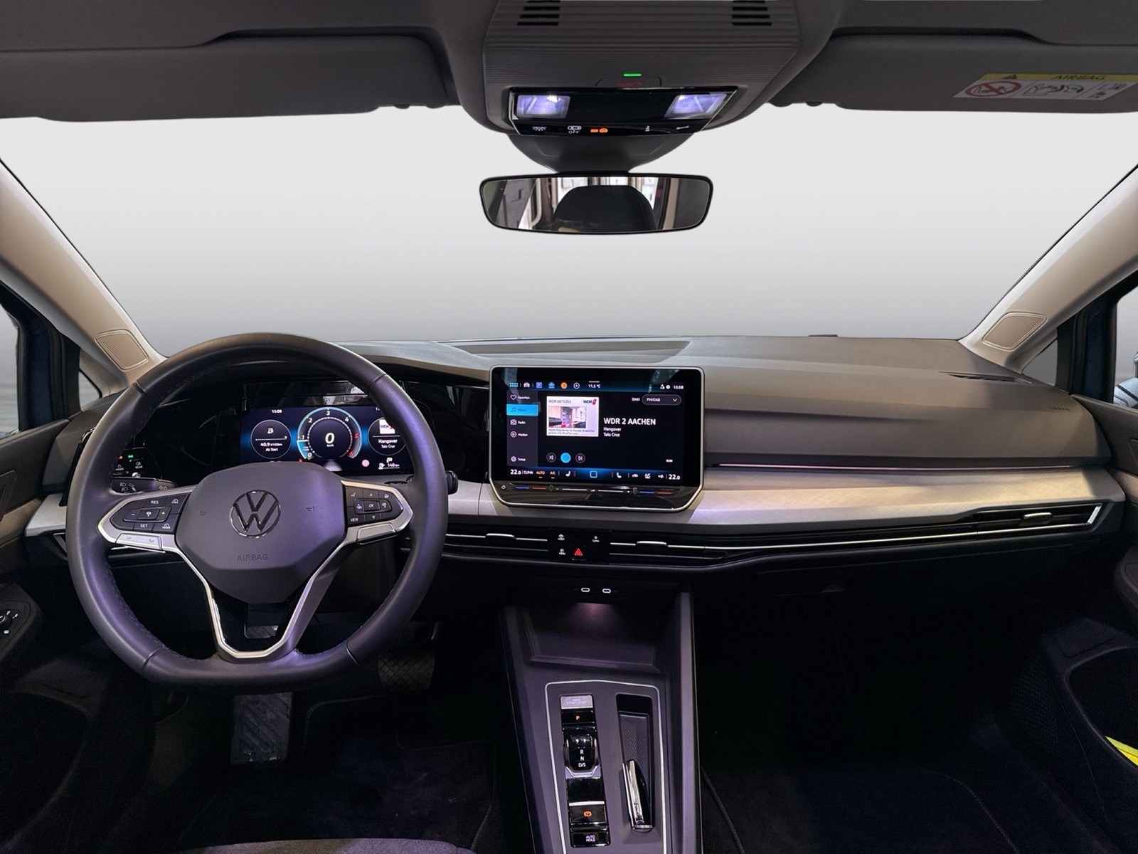 Volkswagen Golf VIII 2.0 LIFE FACELIFT CAM ACC CARPLAY LED+