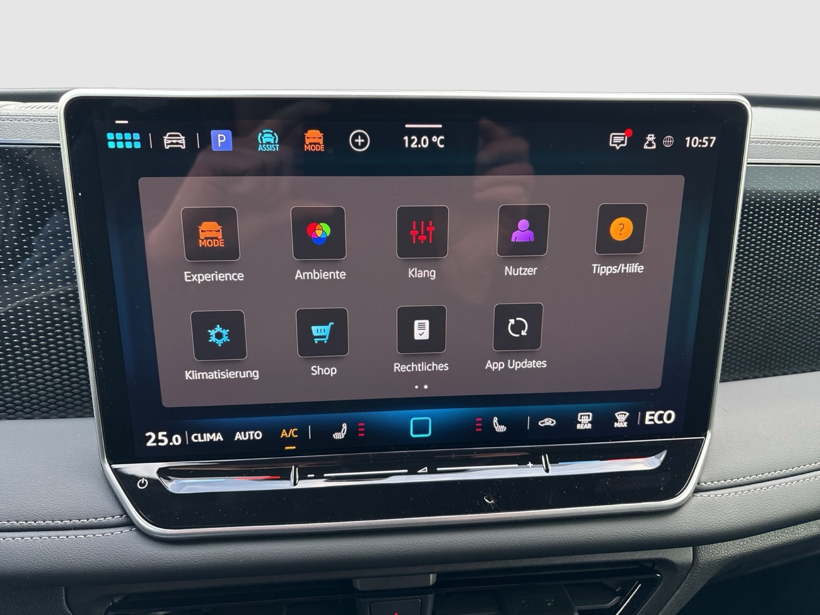 Volkswagen Tiguan 1.5 HYBRID LIFE CAM ACC LM18 CARPLAY