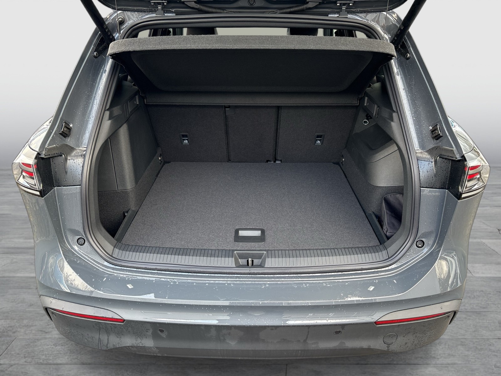 Volkswagen Tiguan 1.5 HYBRID LIFE CAM ACC LM18 CARPLAY