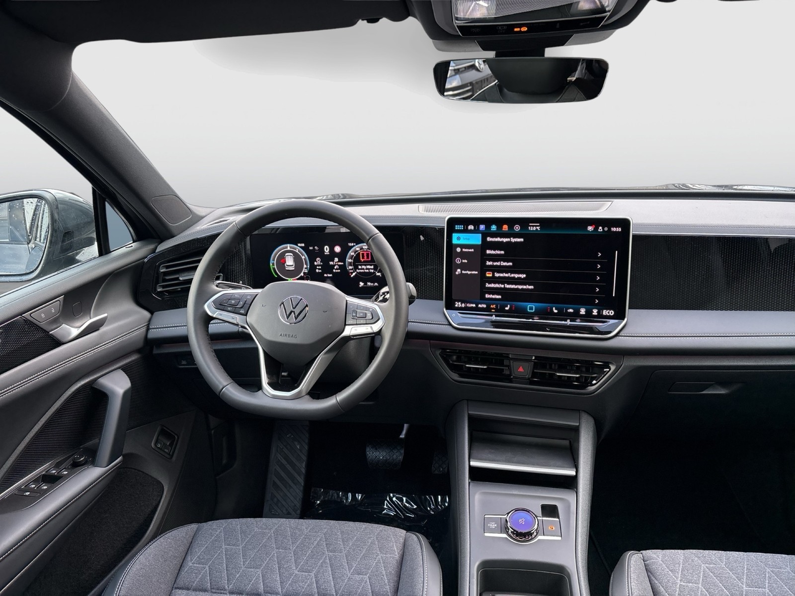 Volkswagen Tiguan 1.5 HYBRID LIFE CAM ACC LM18 CARPLAY