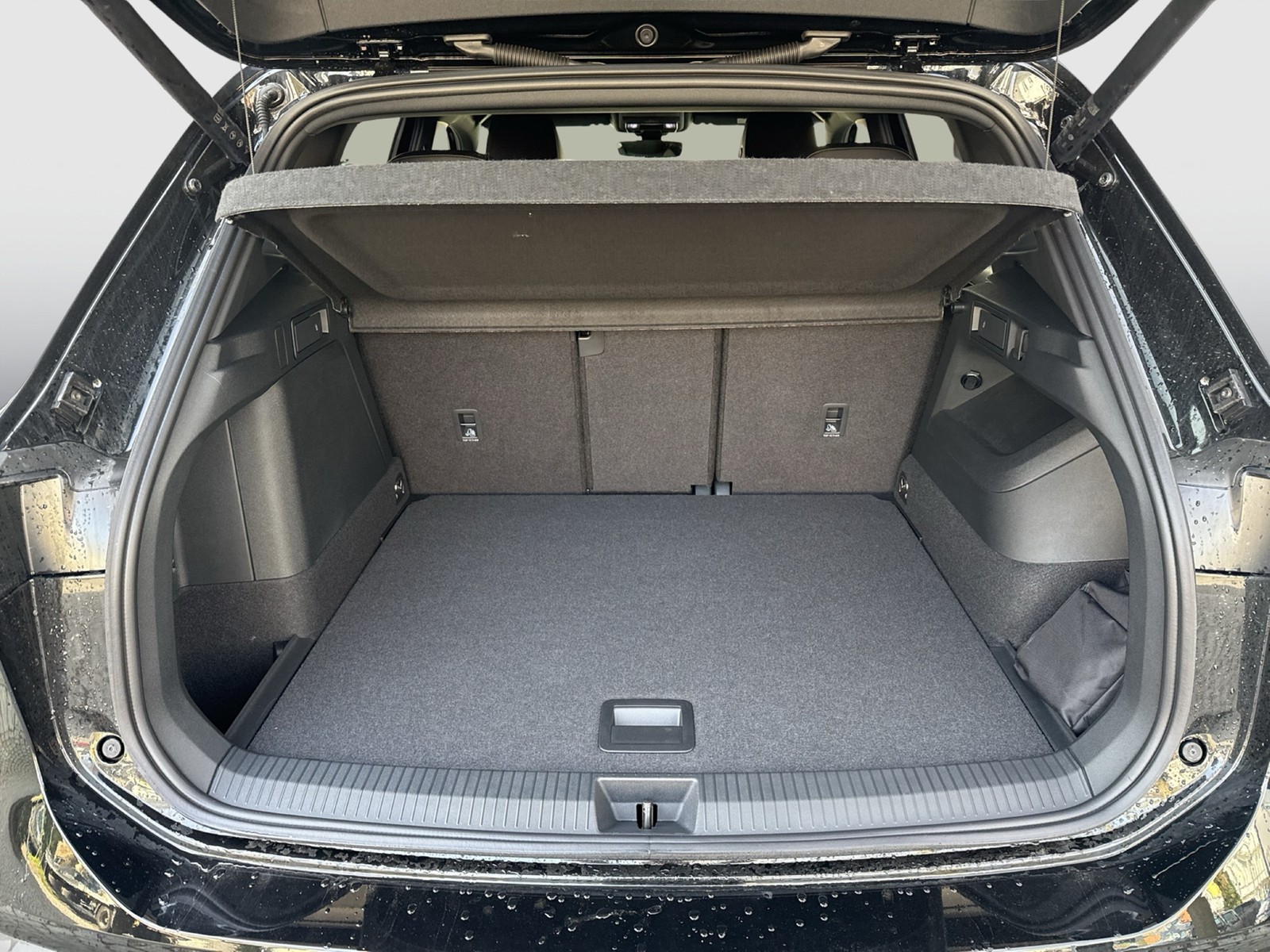 Volkswagen Tiguan 1.5 HYBRID LIFE CAM ACC LM18 CARPLAY