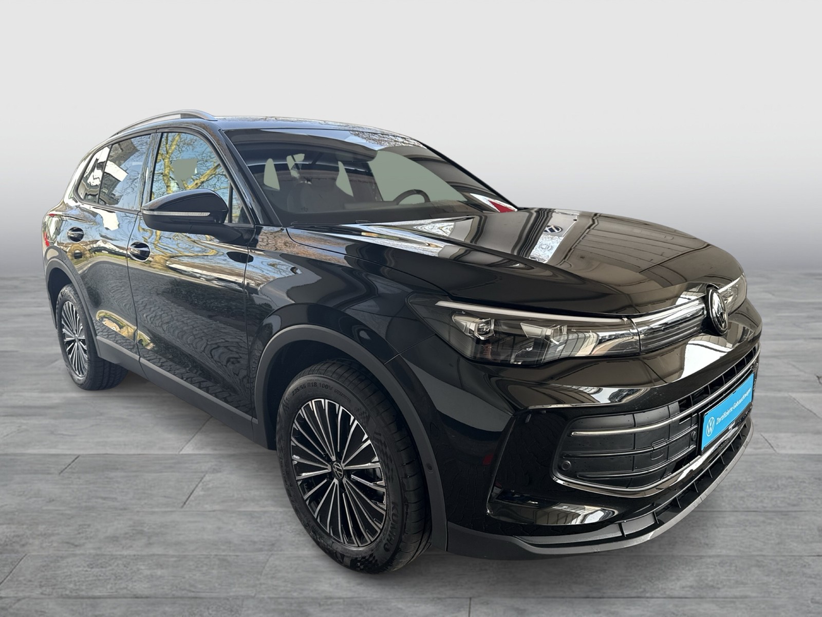 Volkswagen Tiguan 1.5 HYBRID LIFE CAM ACC LM18 CARPLAY