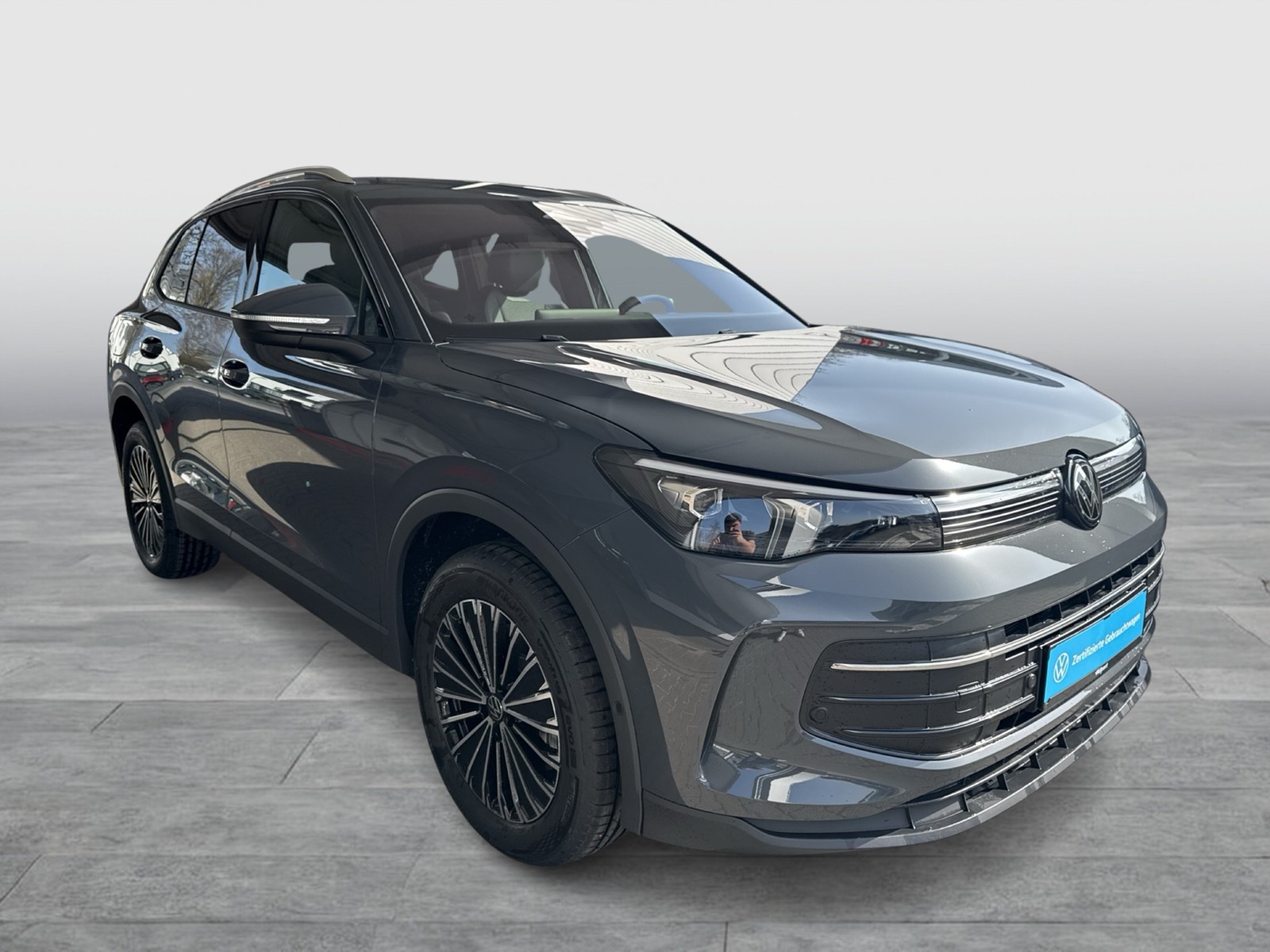 Volkswagen Tiguan 1.5 HYBRID LIFE CAM ACC LM18 CARPLAY