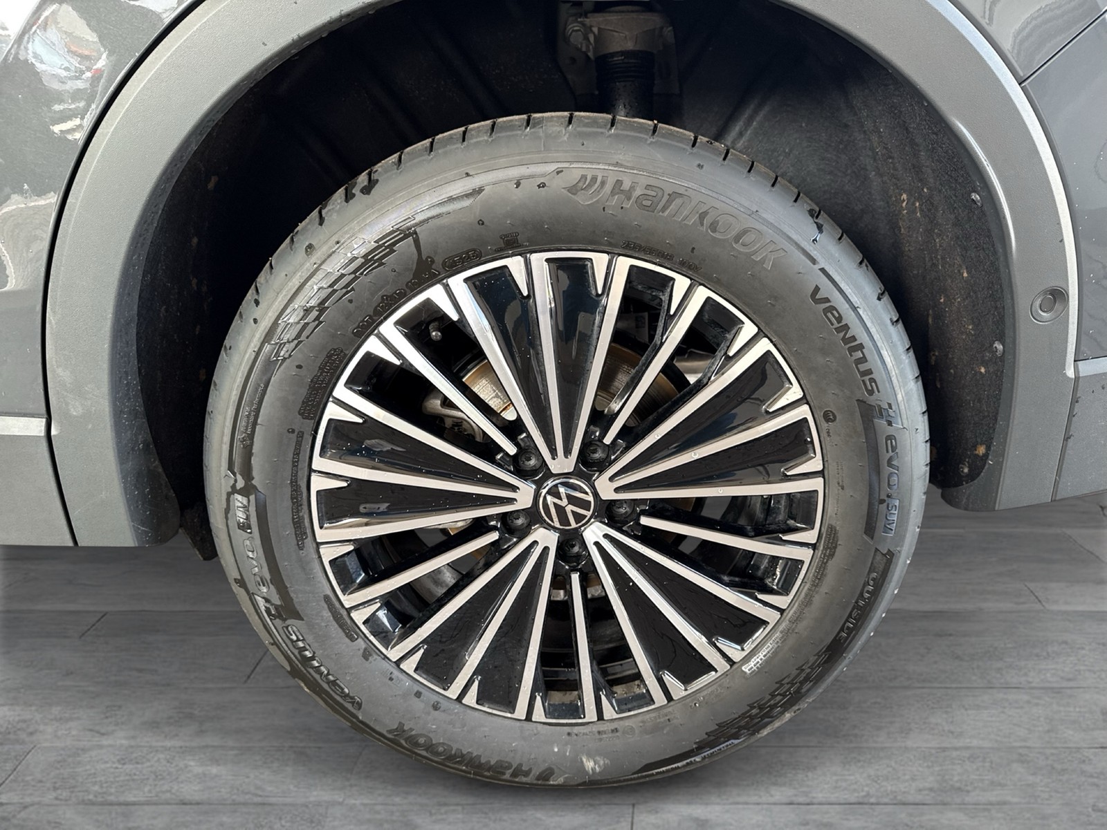 Volkswagen Tiguan 1.5 HYBRID LIFE CAM ACC LM18 CARPLAY