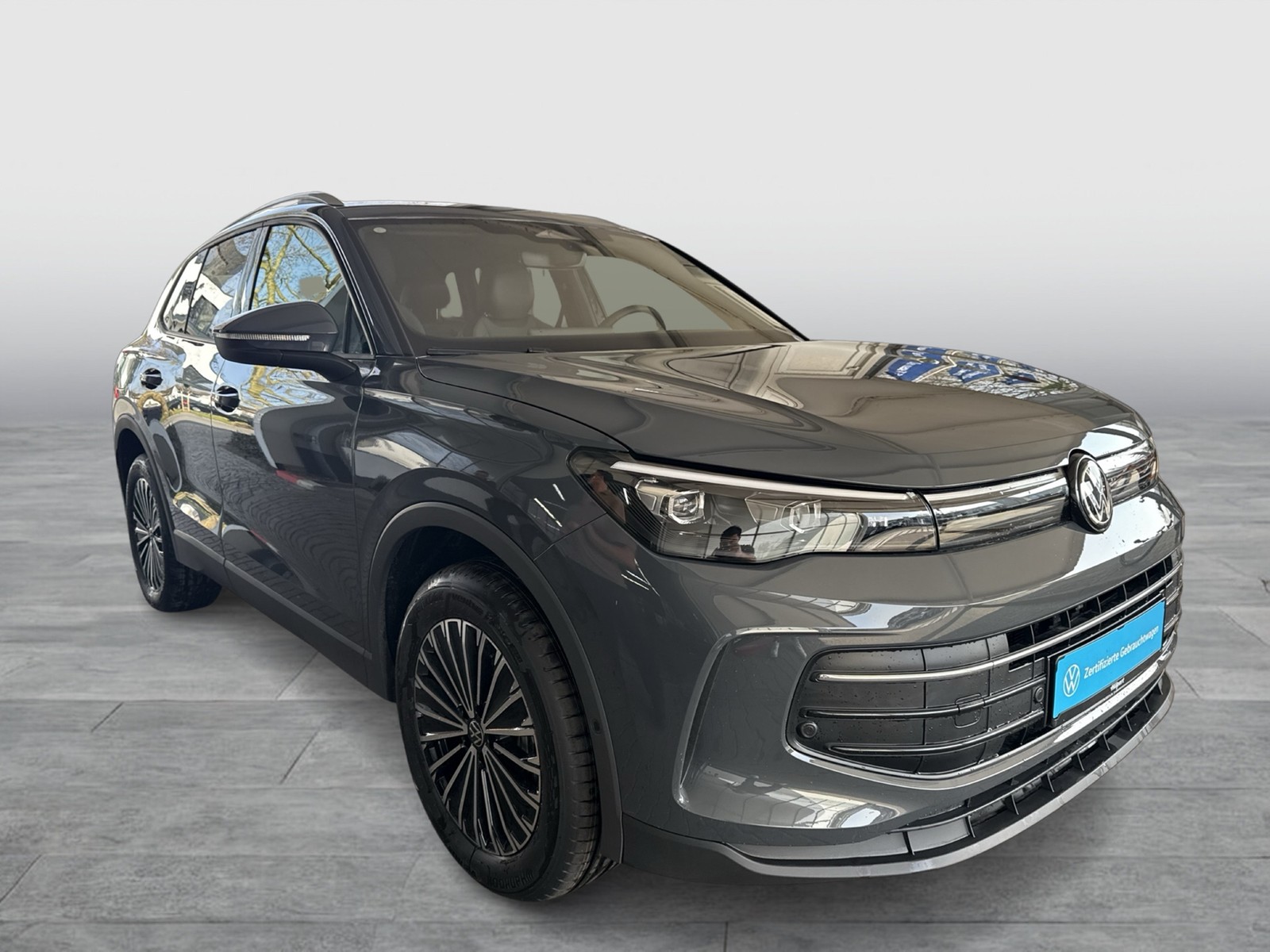 Volkswagen Tiguan 1.5 HYBRID LIFE CAM ACC LM18 CARPLAY