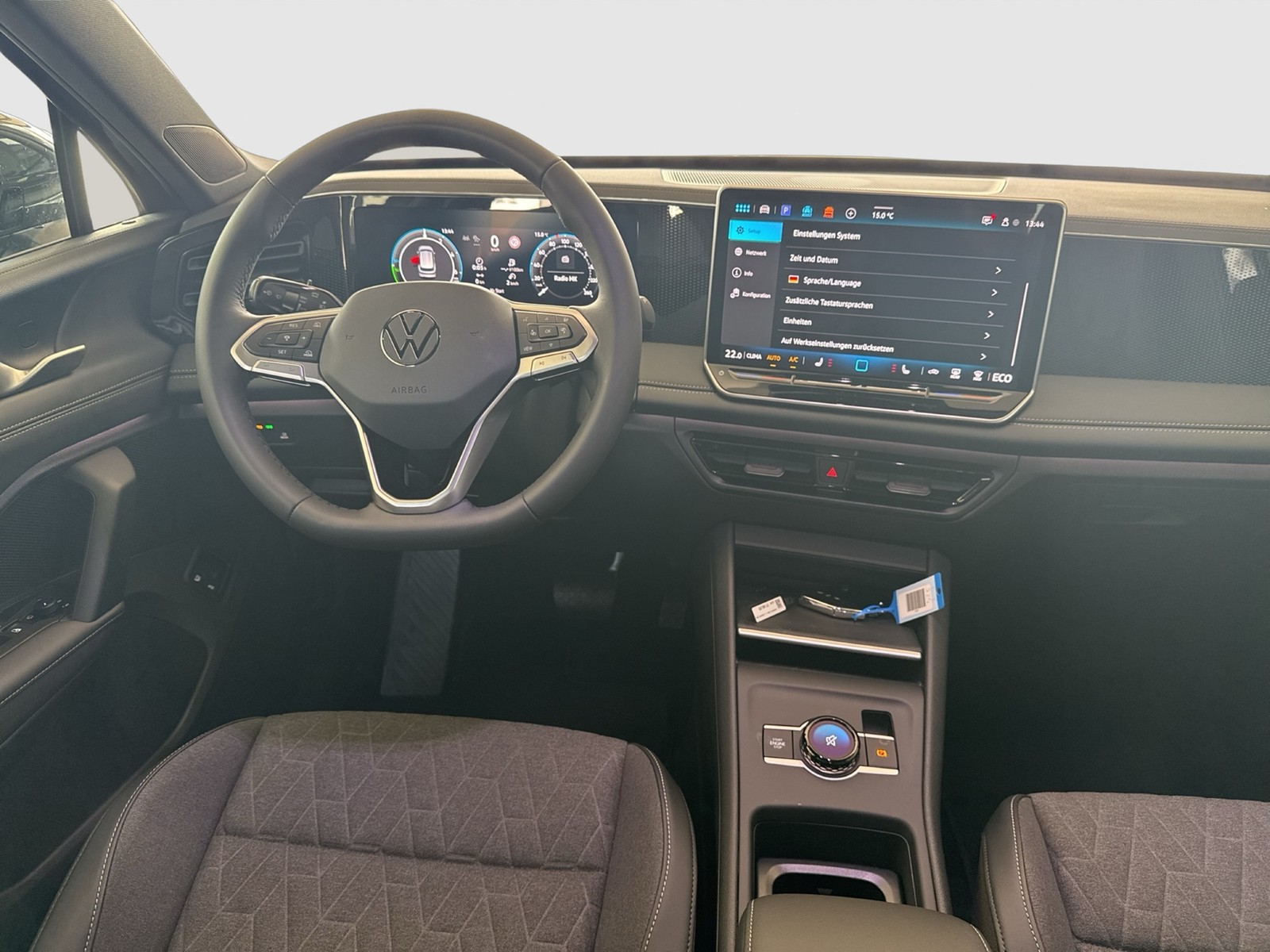 Volkswagen Tiguan 1.5 HYBRID LIFE CAM ACC LM18 CARPLAY