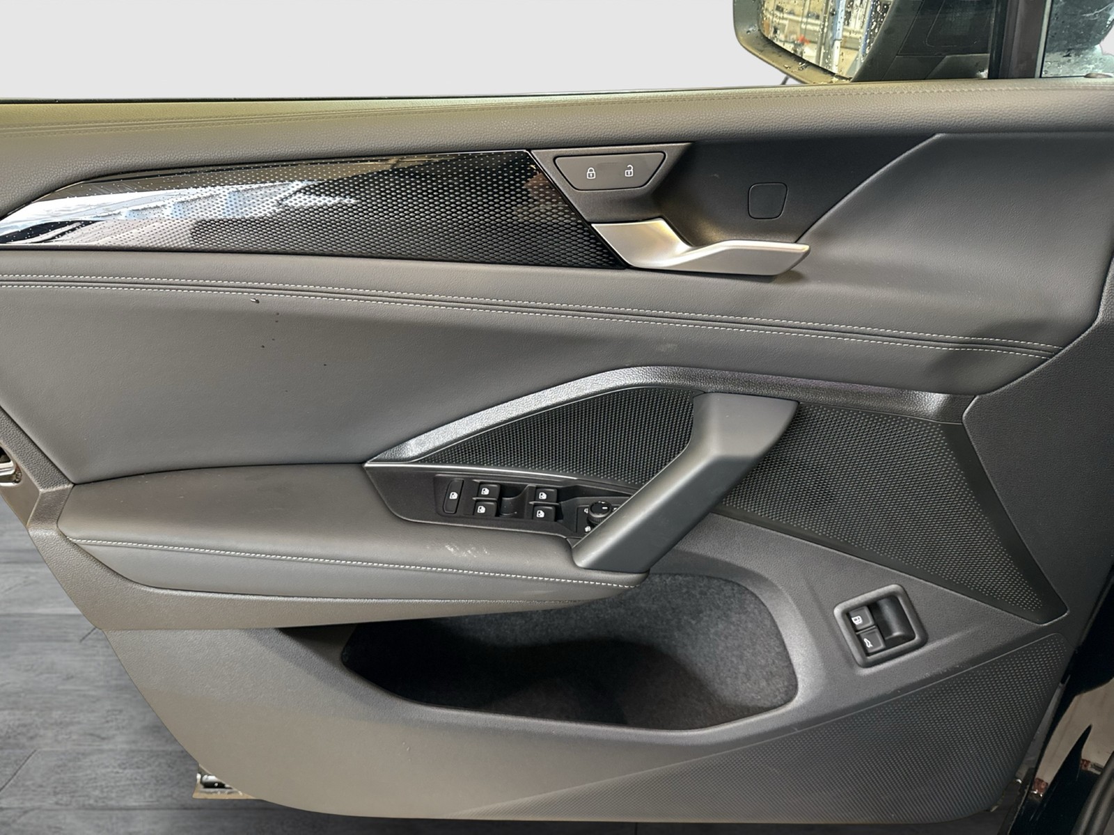 Volkswagen Tiguan 1.5 HYBRID LIFE CAM ACC LM18 CARPLAY