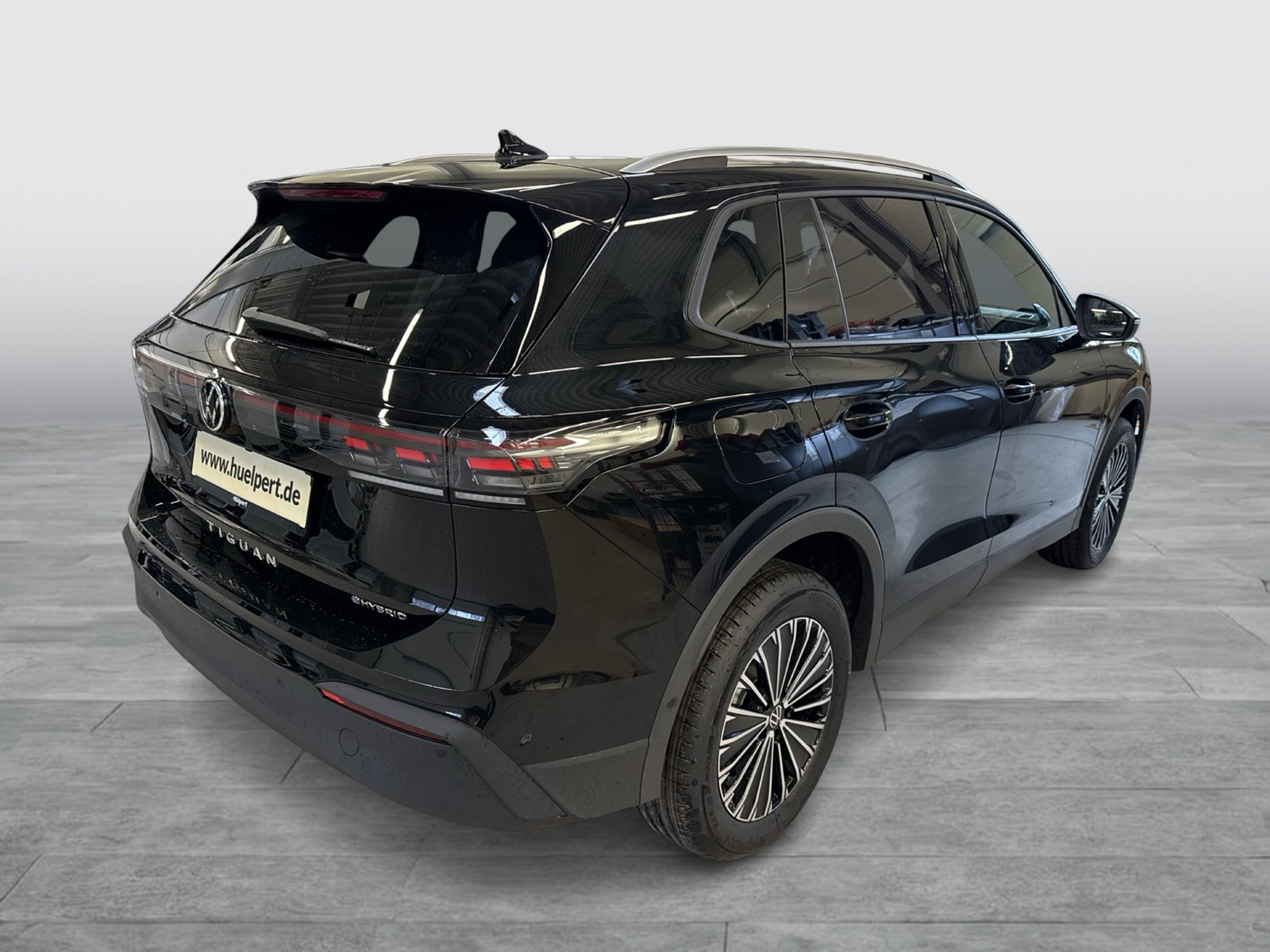 Volkswagen Tiguan 1.5 HYBRID LIFE CAM ACC LM18 CARPLAY