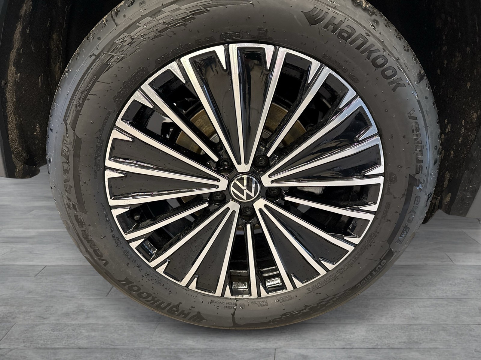 Volkswagen Tiguan 1.5 HYBRID LIFE CAM ACC LM18 CARPLAY