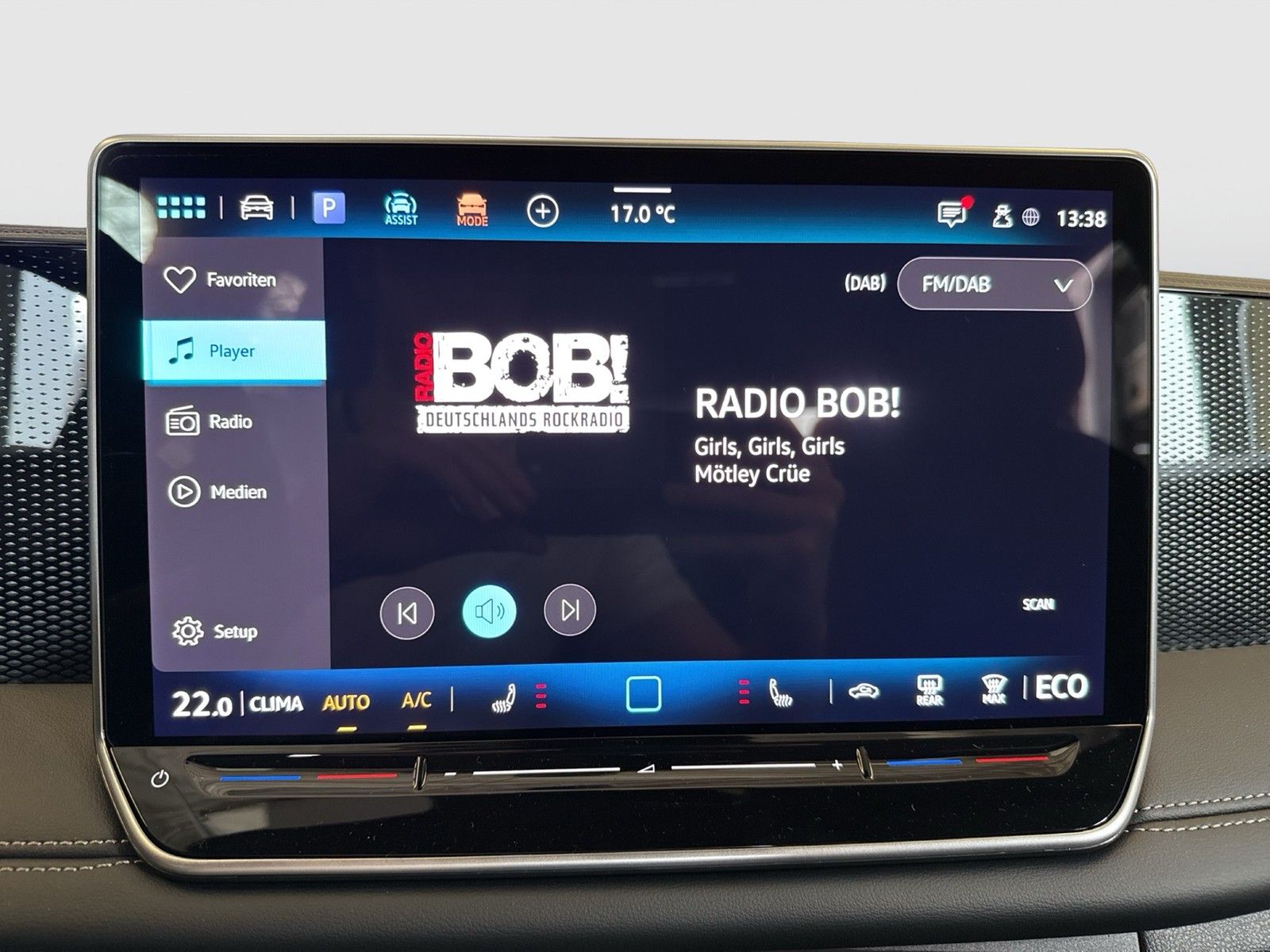 Volkswagen Tiguan 1.5 HYBRID LIFE CAM ACC LM18 CARPLAY