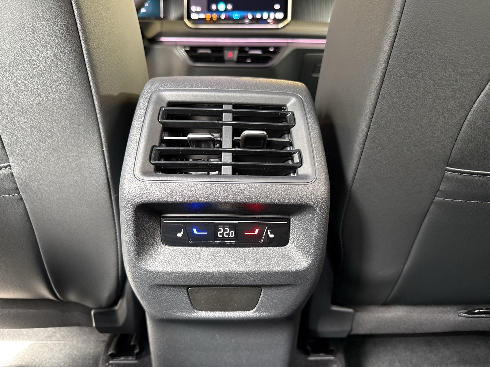 Volkswagen Tiguan 1.5 HYBRID LIFE CAM ACC LM18 CARPLAY