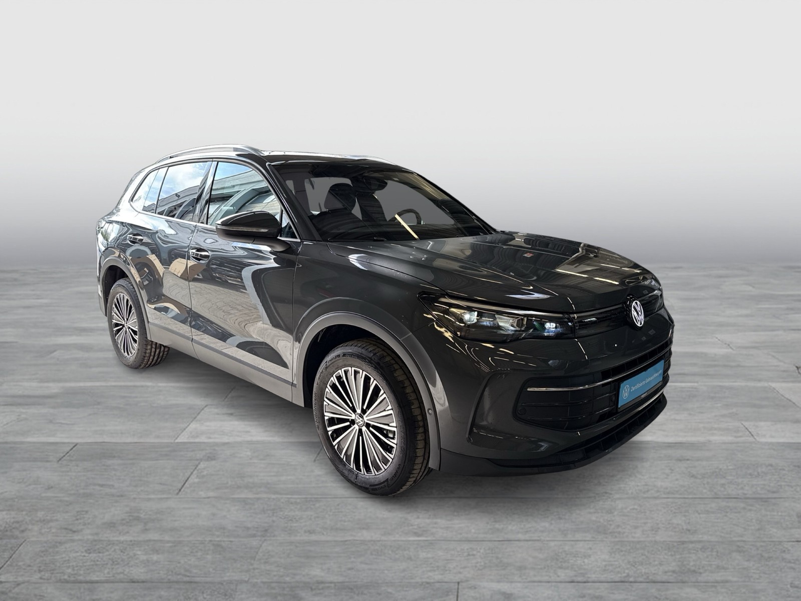 Volkswagen Tiguan 1.5 HYBRID LIFE CAM ACC LM18 CARPLAY