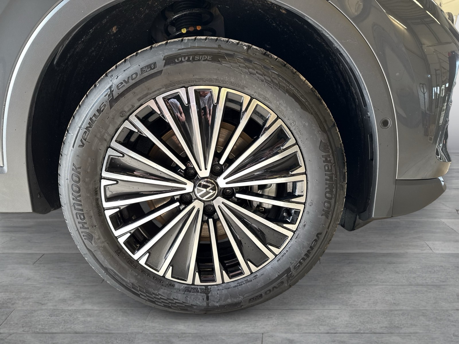 Volkswagen Tiguan 1.5 HYBRID LIFE CAM ACC LM18 CARPLAY