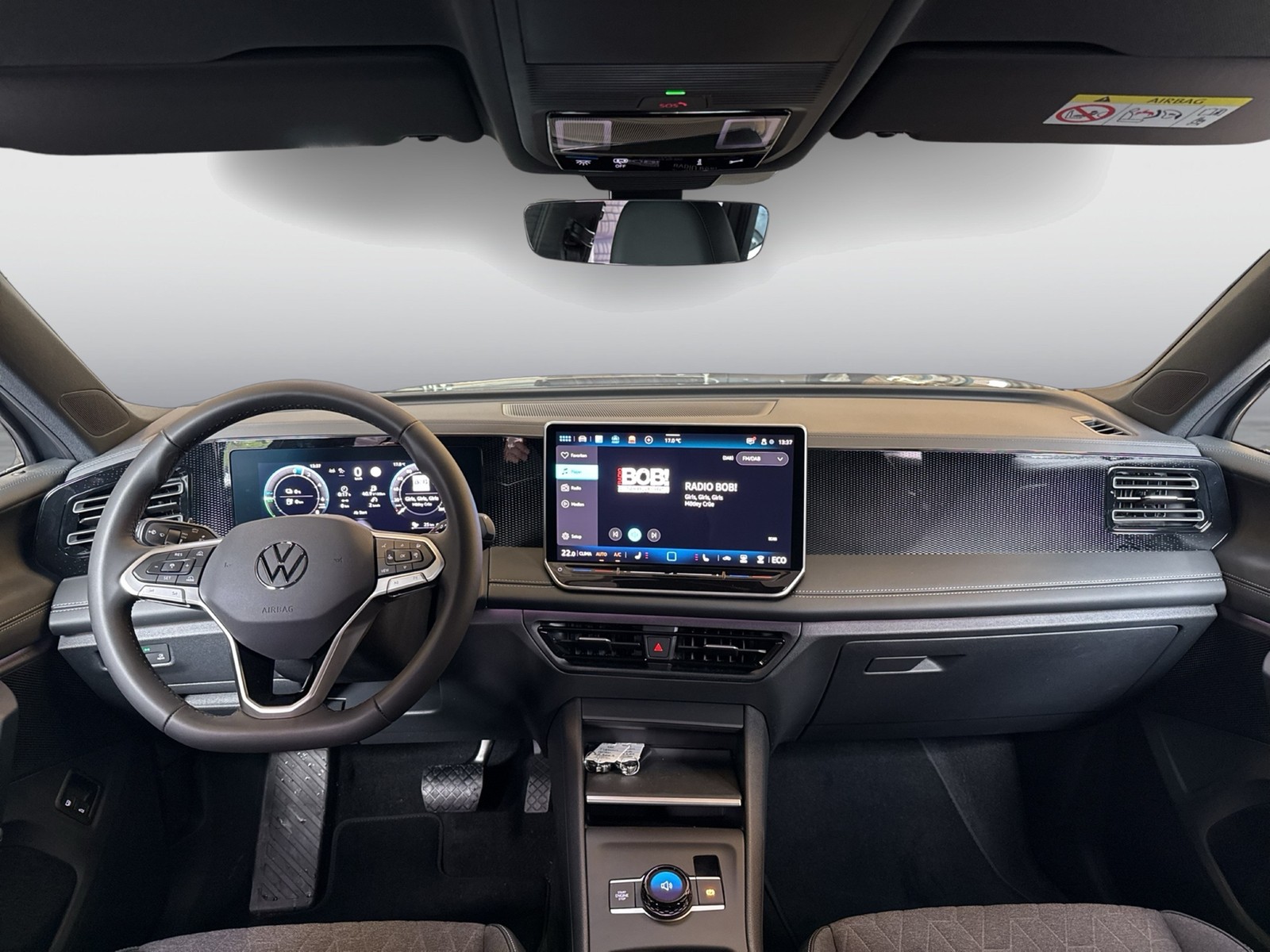 Volkswagen Tiguan 1.5 HYBRID LIFE CAM ACC LM18 CARPLAY