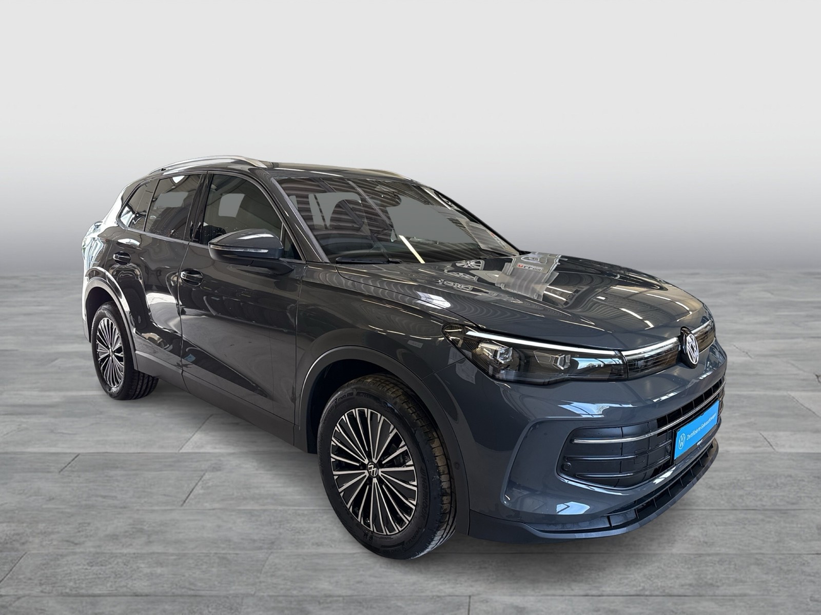 Volkswagen Tiguan 1.5 HYBRID LIFE CAM ACC LM18 CARPLAY