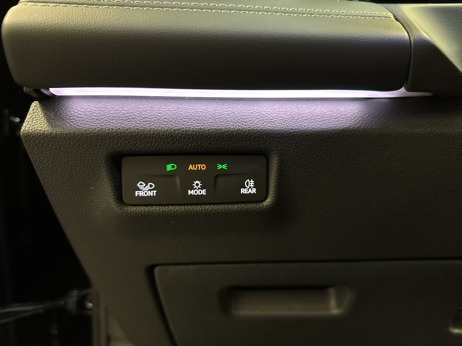 Volkswagen Tiguan 1.5 HYBRID LIFE CAM ACC LM18 CARPLAY