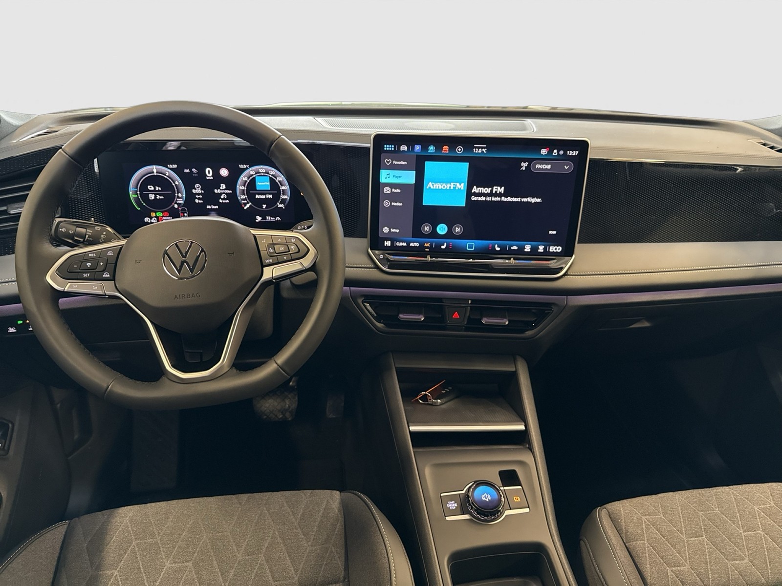 Volkswagen Tiguan 1.5 HYBRID LIFE CAM ACC LM18 CARPLAY