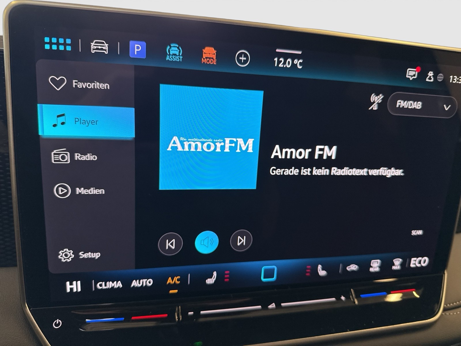 Volkswagen Tiguan 1.5 HYBRID LIFE CAM ACC LM18 CARPLAY