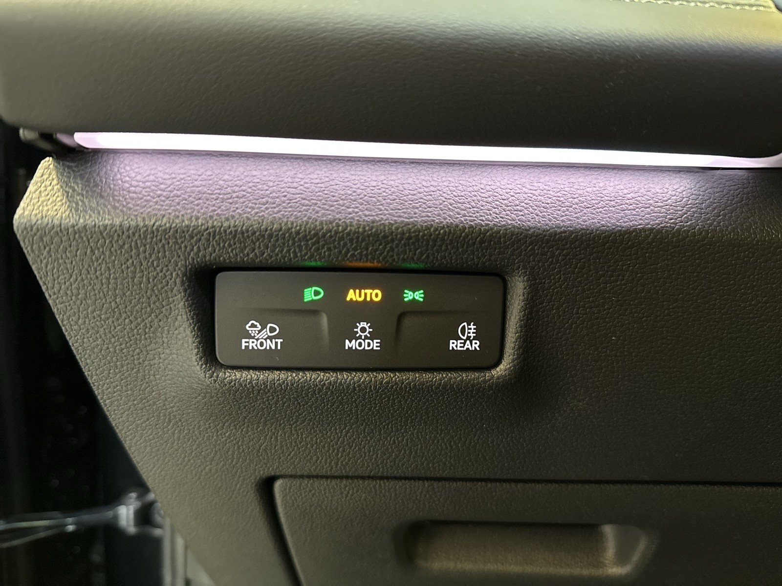 Volkswagen Tiguan 1.5 HYBRID LIFE CAM ACC LM18 CARPLAY