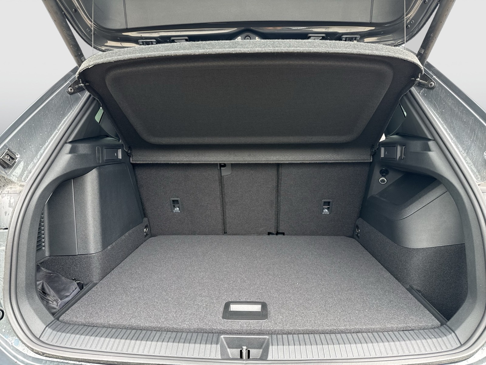 Volkswagen Tiguan 1.5 HYBRID LIFE CAM ACC LM18 CARPLAY