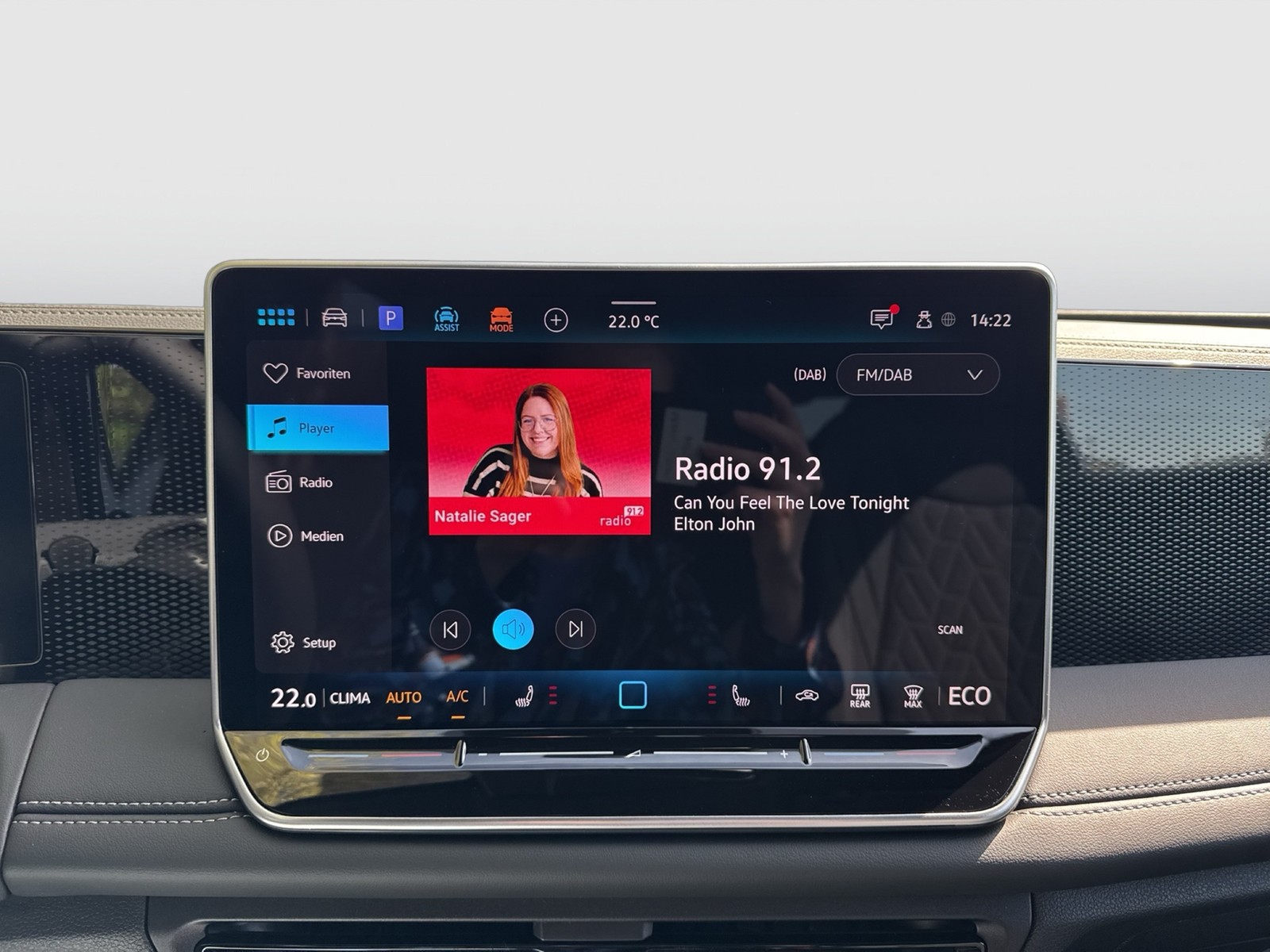 Volkswagen Tiguan 1.5 HYBRID LIFE CAM ACC LM18 CARPLAY